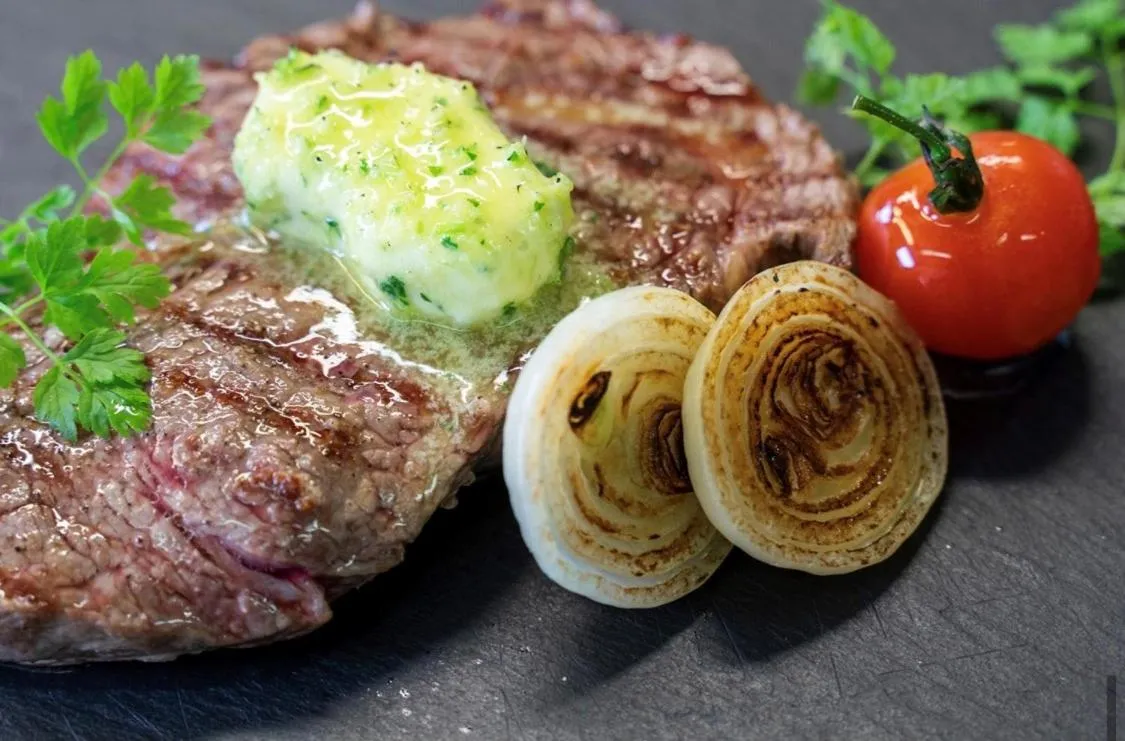 Restaurant/places to eat in Grand Hotel Flekkefjord