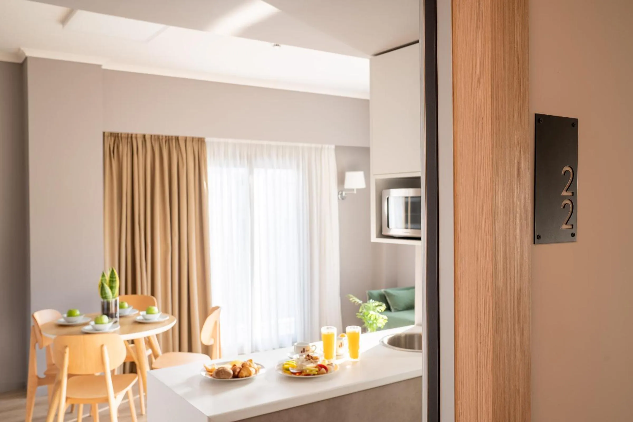 Coffee/tea facilities in CHROMA FASHION ROOMS & APARTMENTS