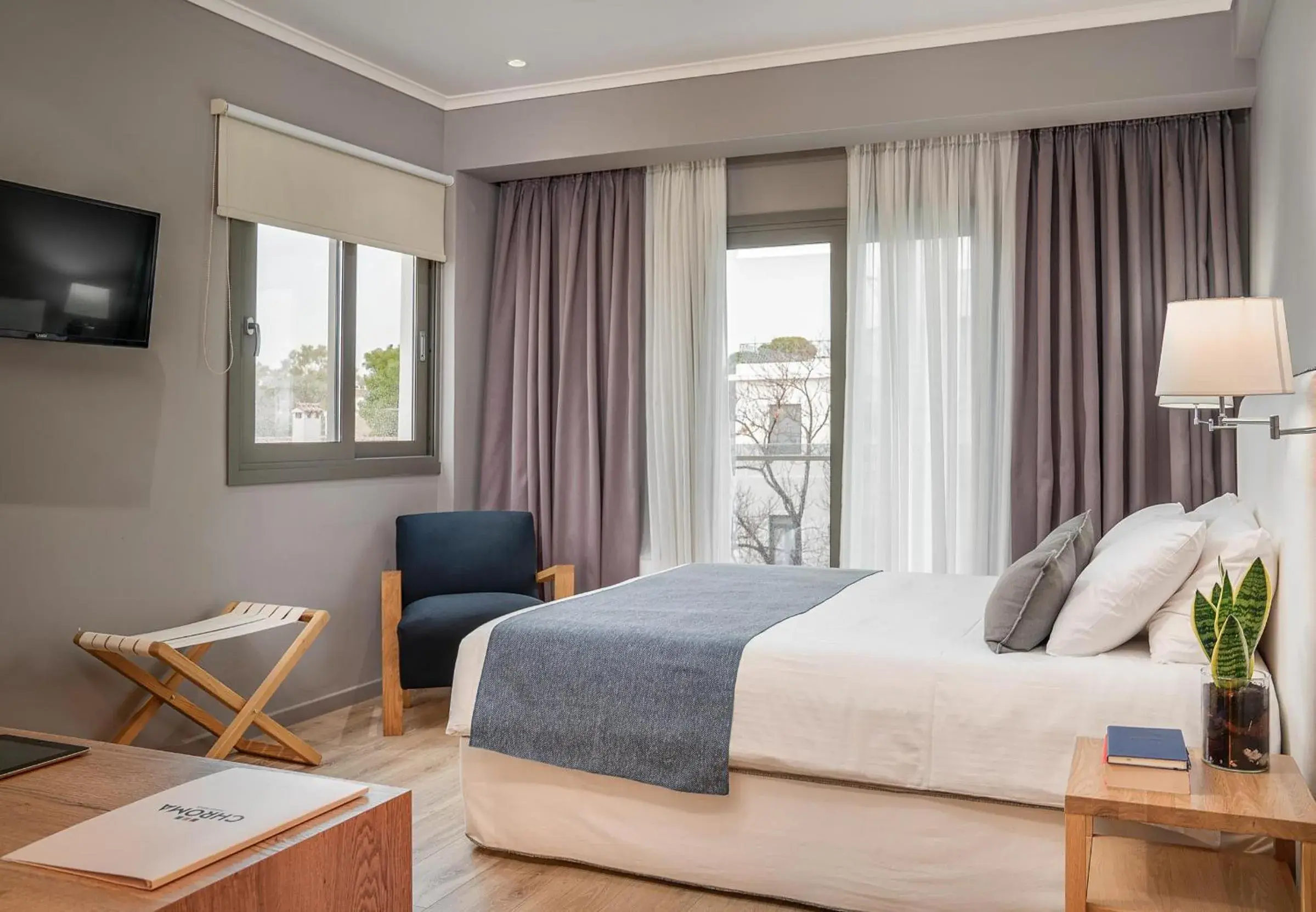 Double or Twin Room with Balcony - single occupancy in CHROMA FASHION ROOMS & APARTMENTS Double or Twin Room with Balcony - single occupancy in CHROMA FASHION ROOMS & APARTMENTS