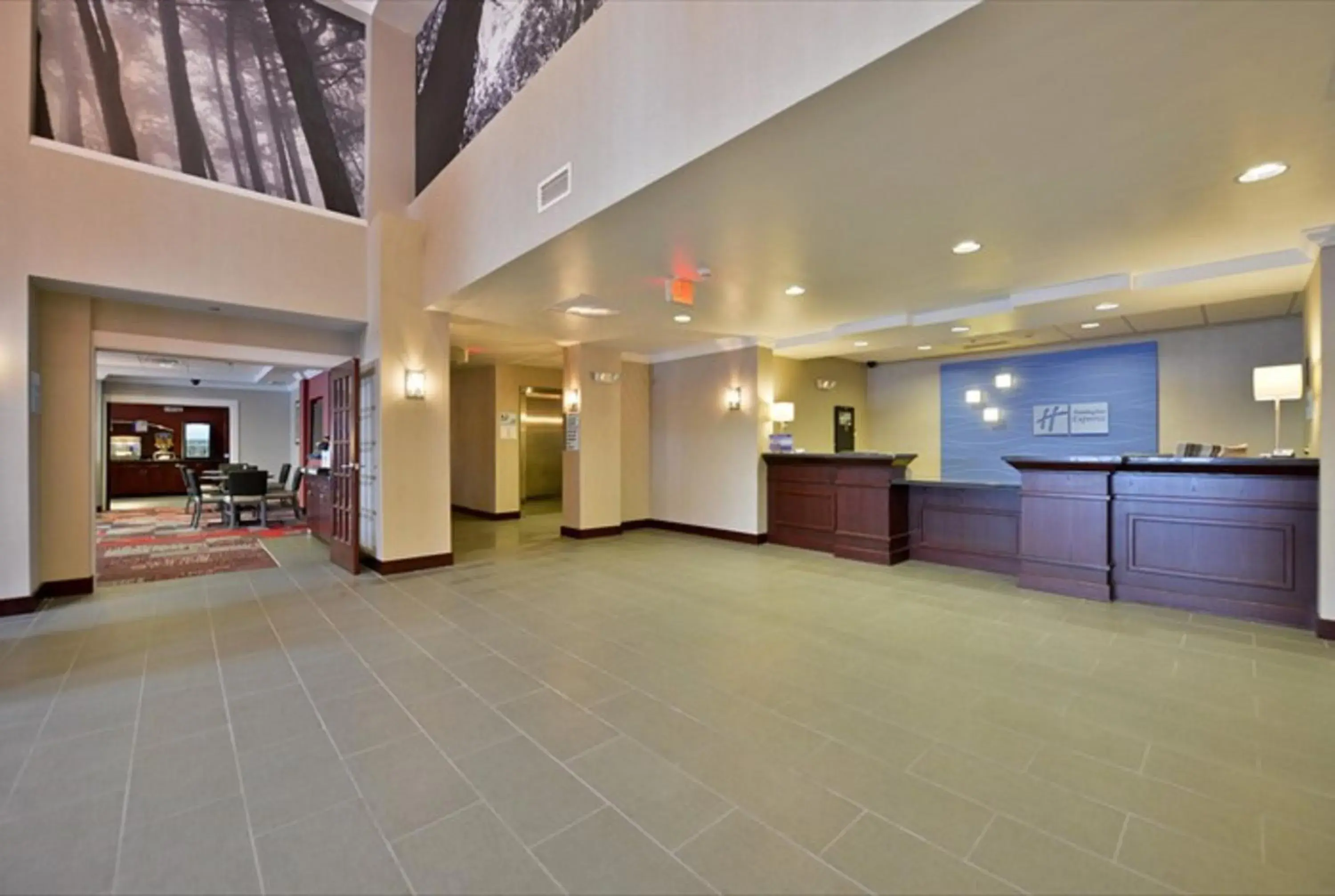 Property building in Holiday Inn Express Canandaigua by IHG Property building in Holiday Inn Express Canandaigua by IHG