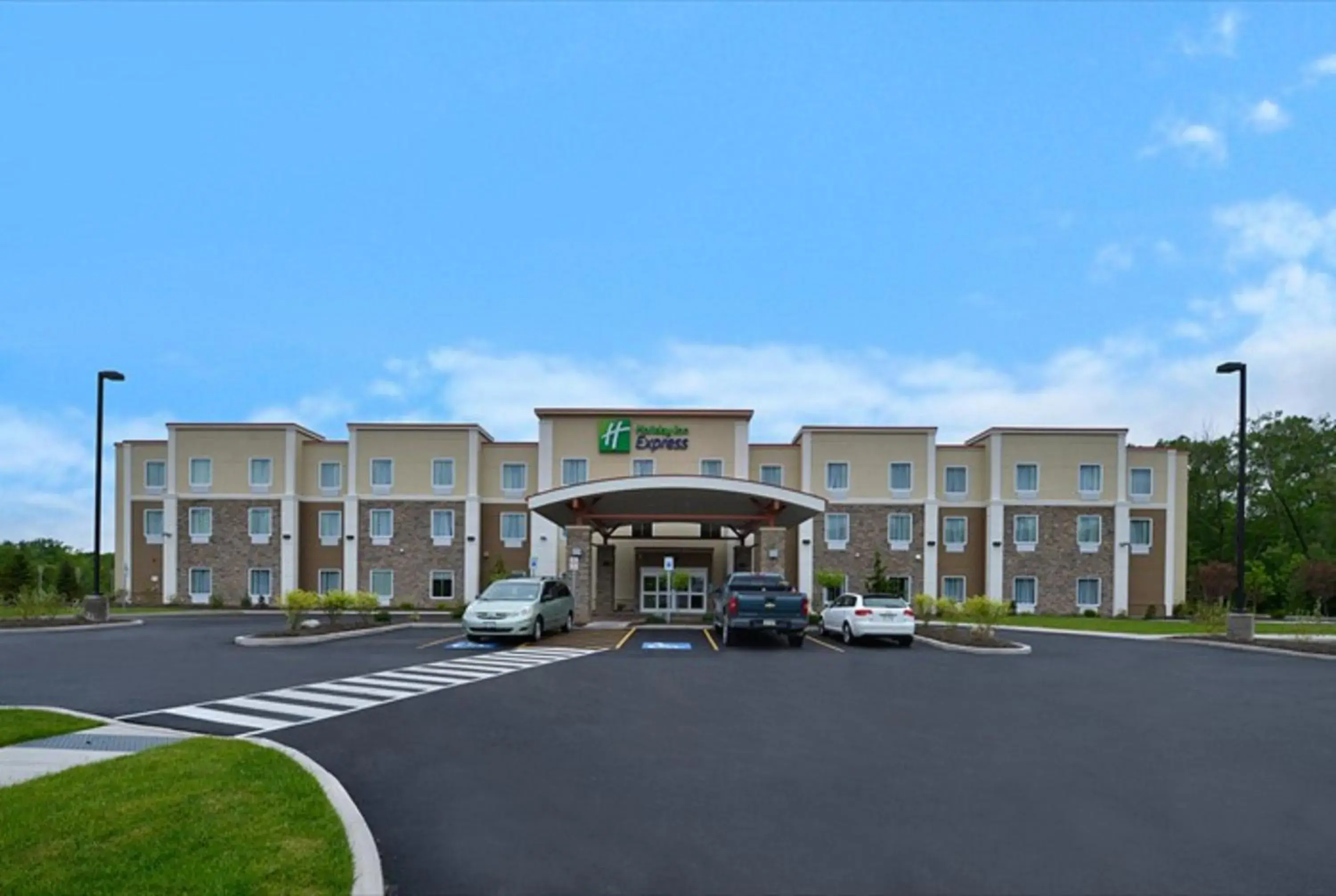 Property building in Holiday Inn Express Canandaigua by IHG Property building in Holiday Inn Express Canandaigua by IHG