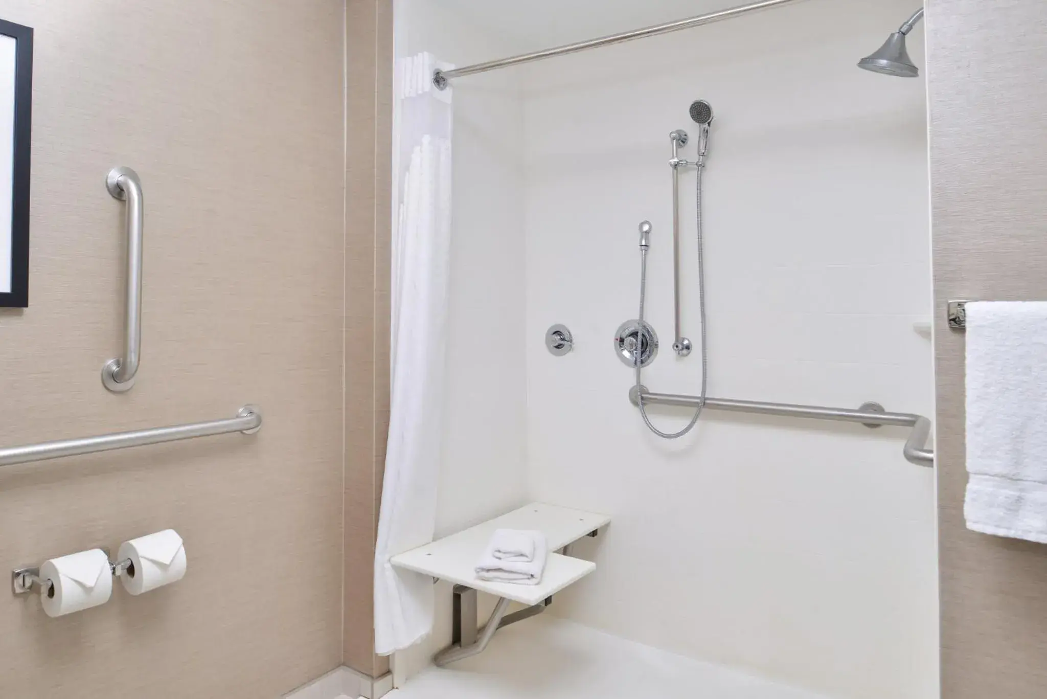 Bathroom in Holiday Inn Express Canandaigua by IHG Bathroom in Holiday Inn Express Canandaigua by IHG