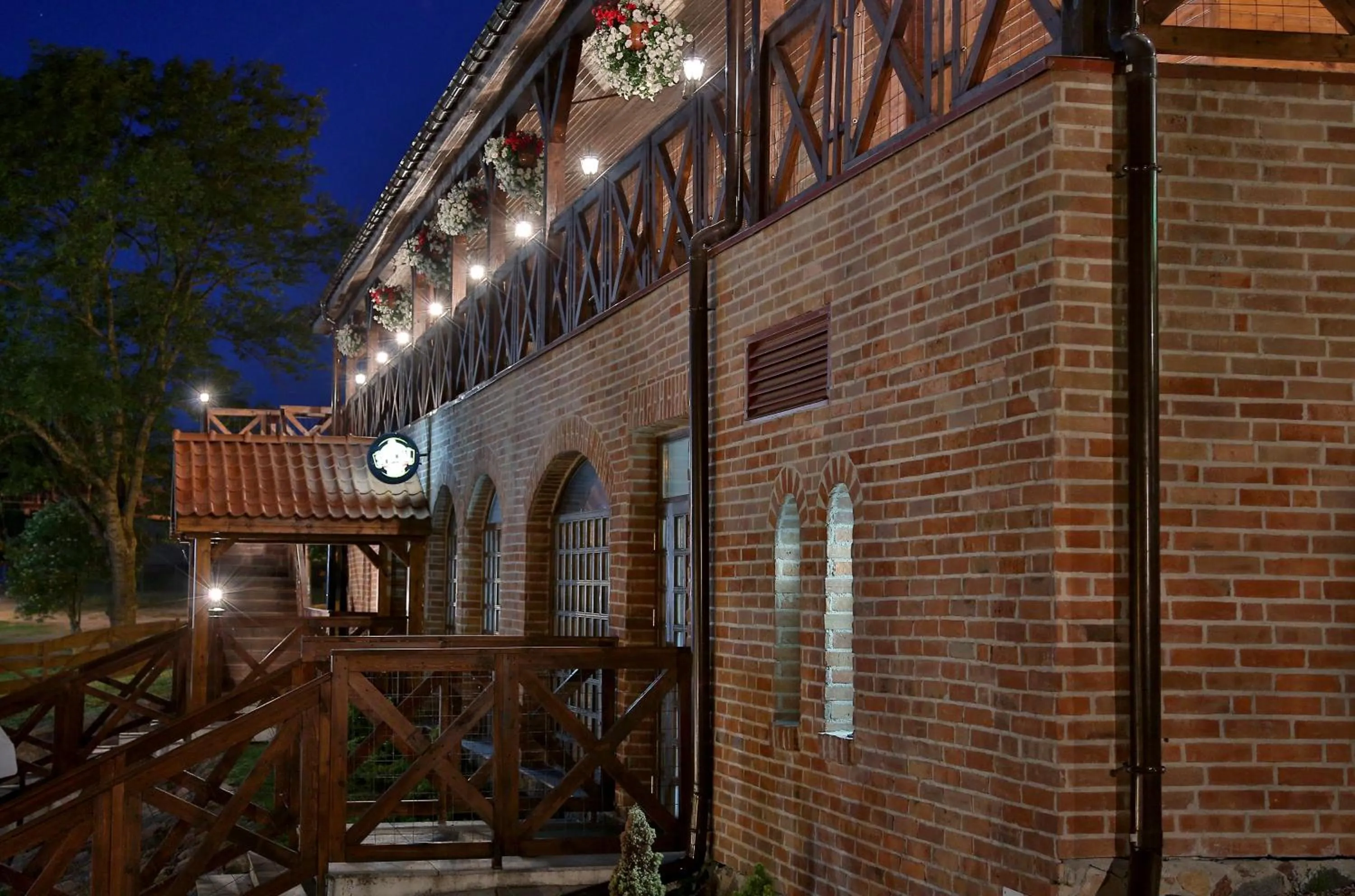 Facade/entrance in Gościniec Ryński Młyn