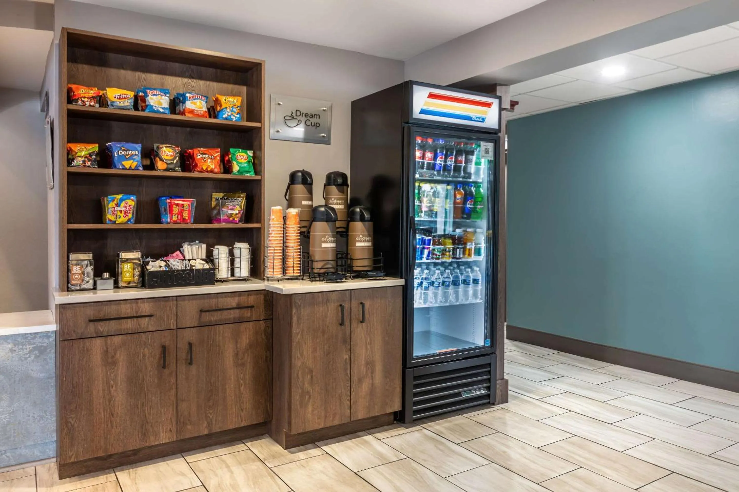 Coffee/tea facilities in Sleep Inn Miami Airport