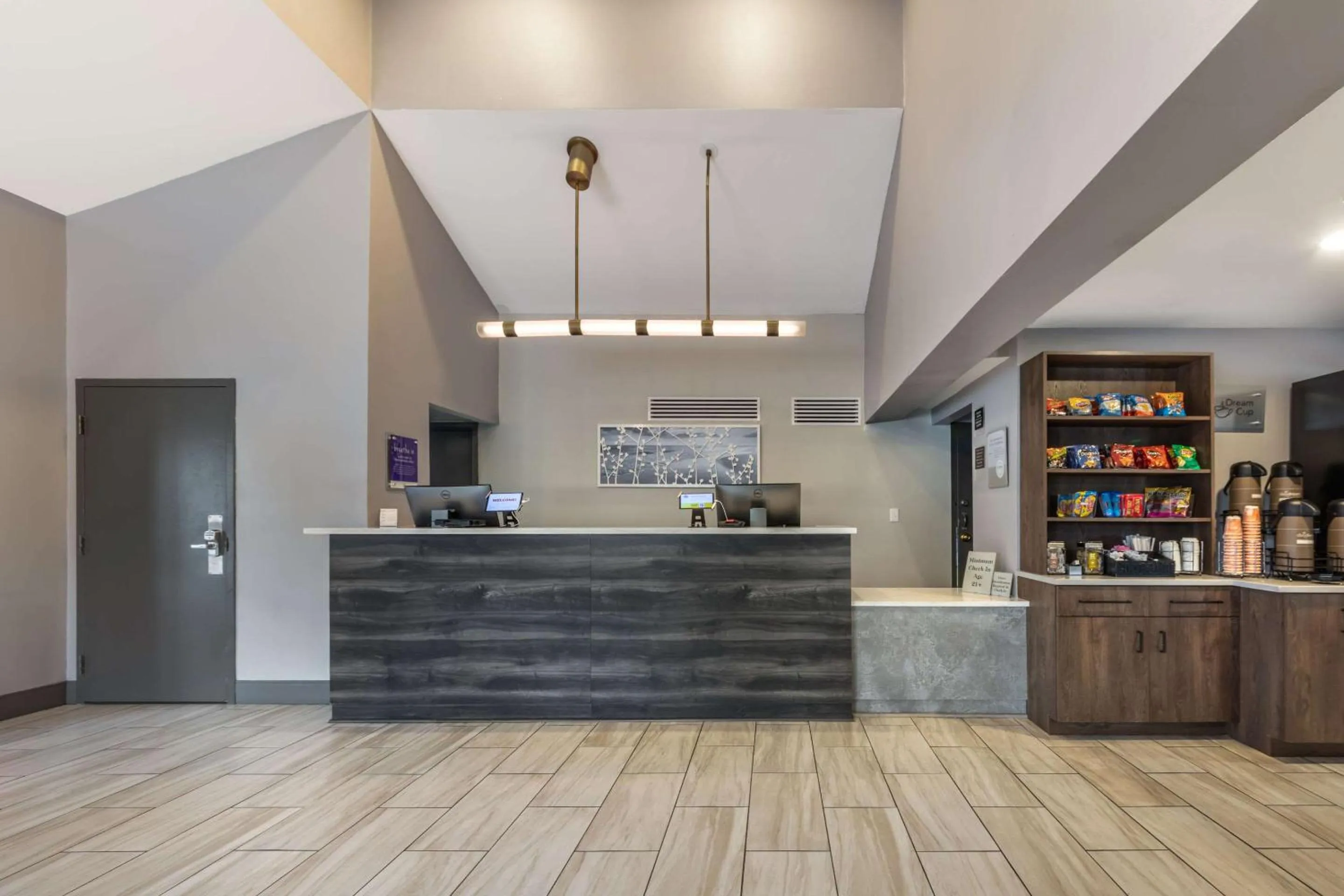 Lobby or reception in Sleep Inn Miami Airport