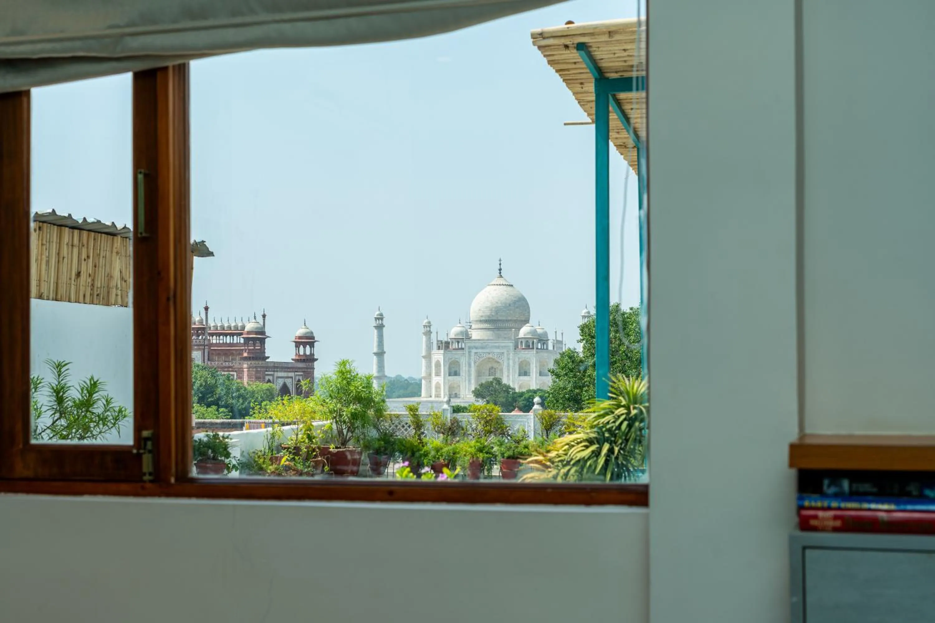 Balcony/Terrace in Joey's Hostel Agra - 200m from Taj Mahal