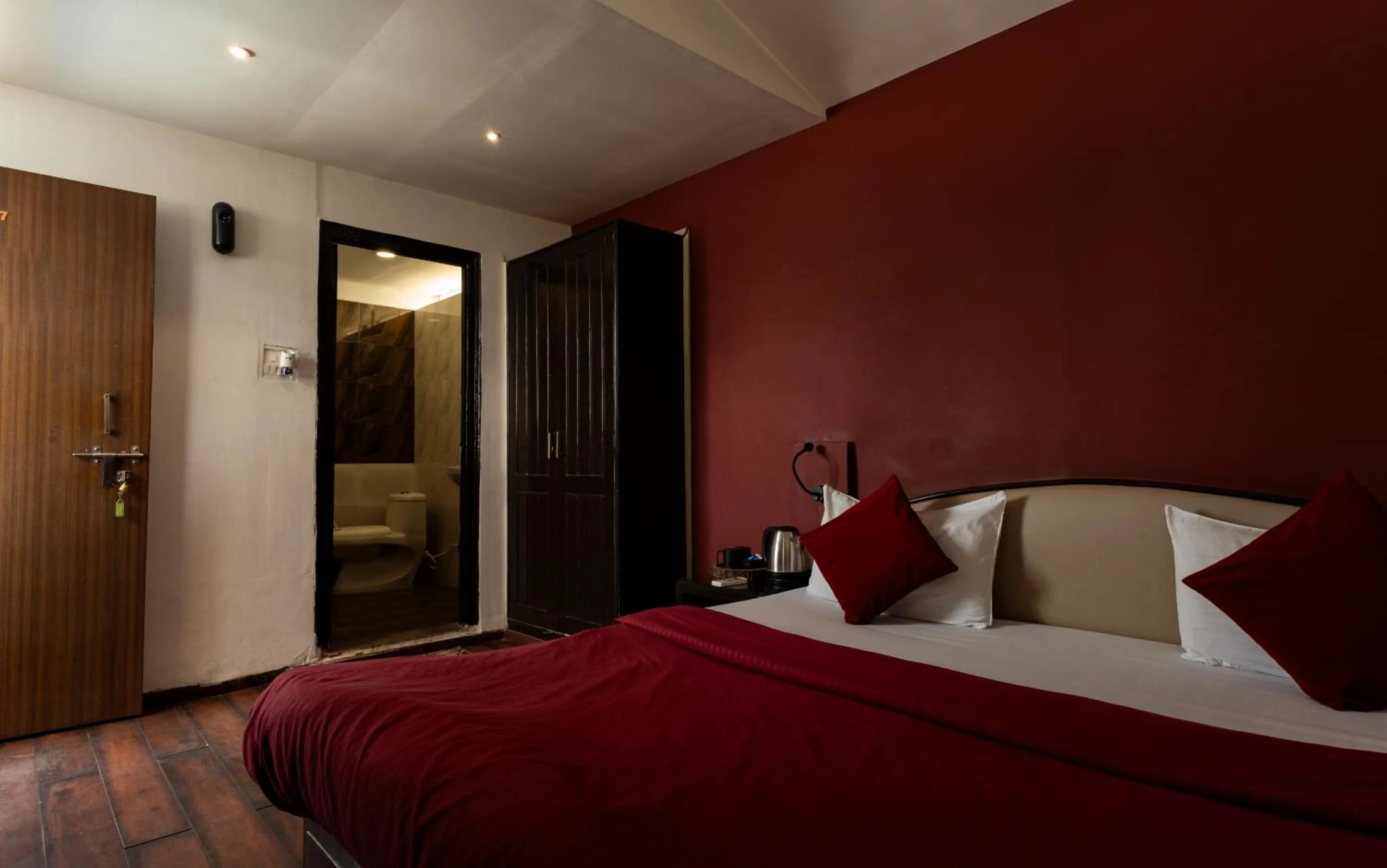 Bedroom, Bed in Joey's Hostel Agra - 200m from Taj Mahal