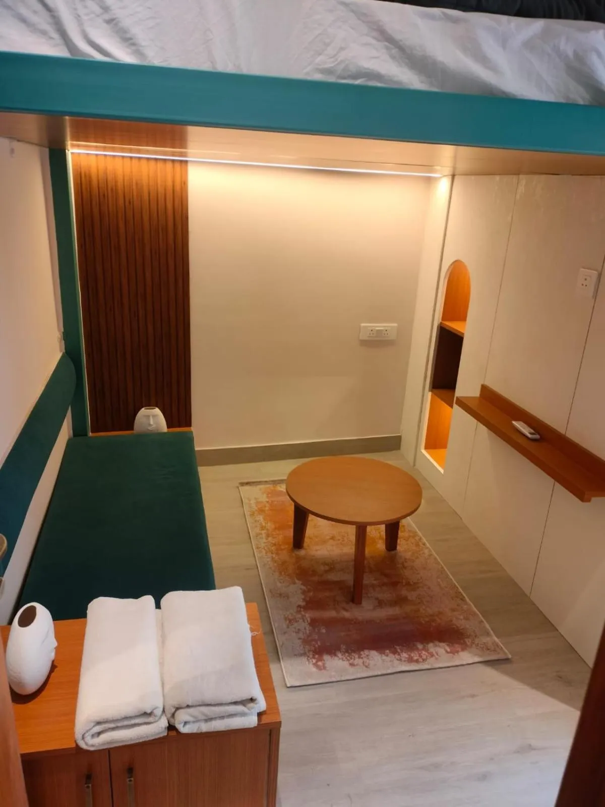 Seating area, Bed in Joey's Hostel Agra - 200m from Taj Mahal