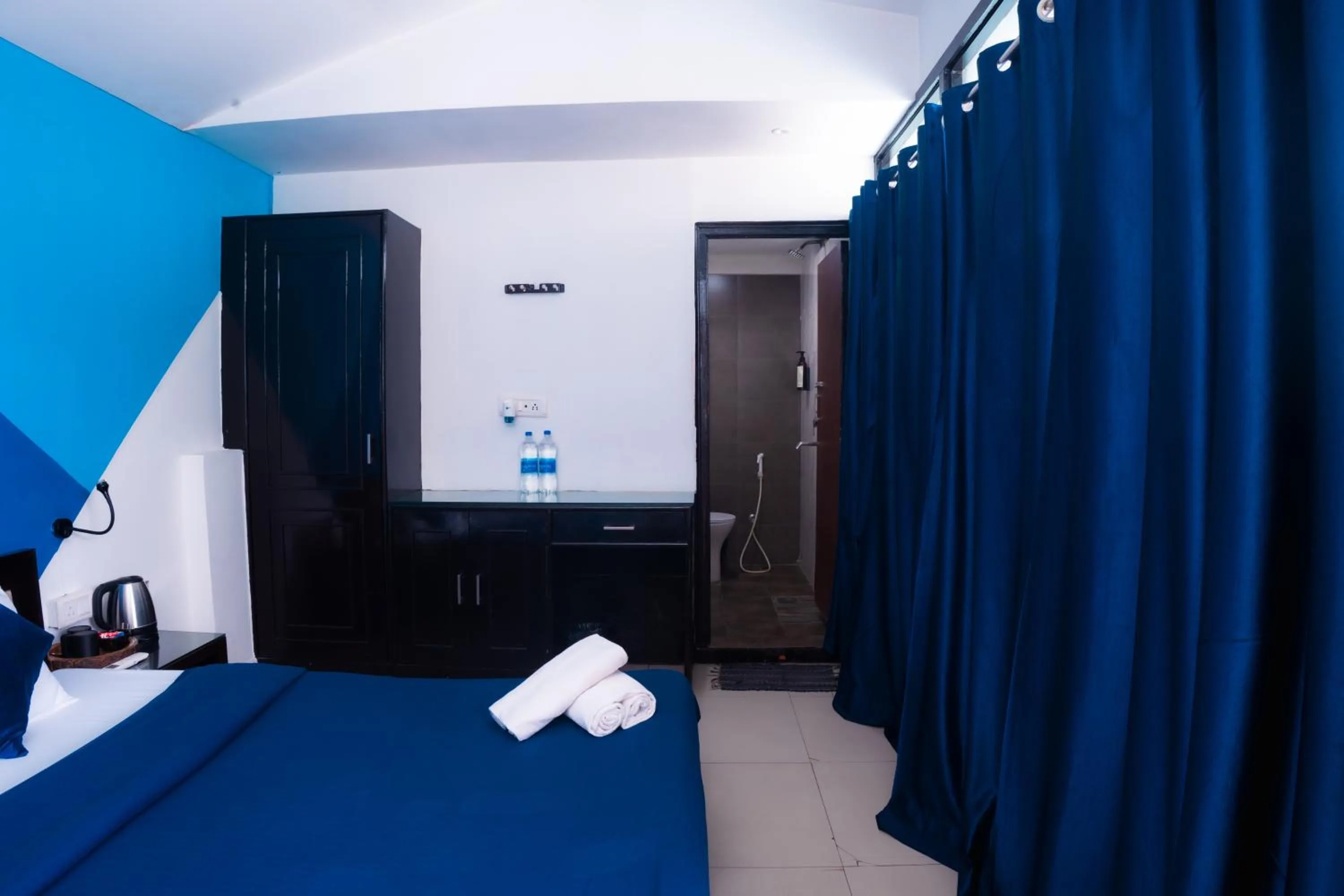 Bedroom, Bed in Joey's Hostel Agra - 200m from Taj Mahal