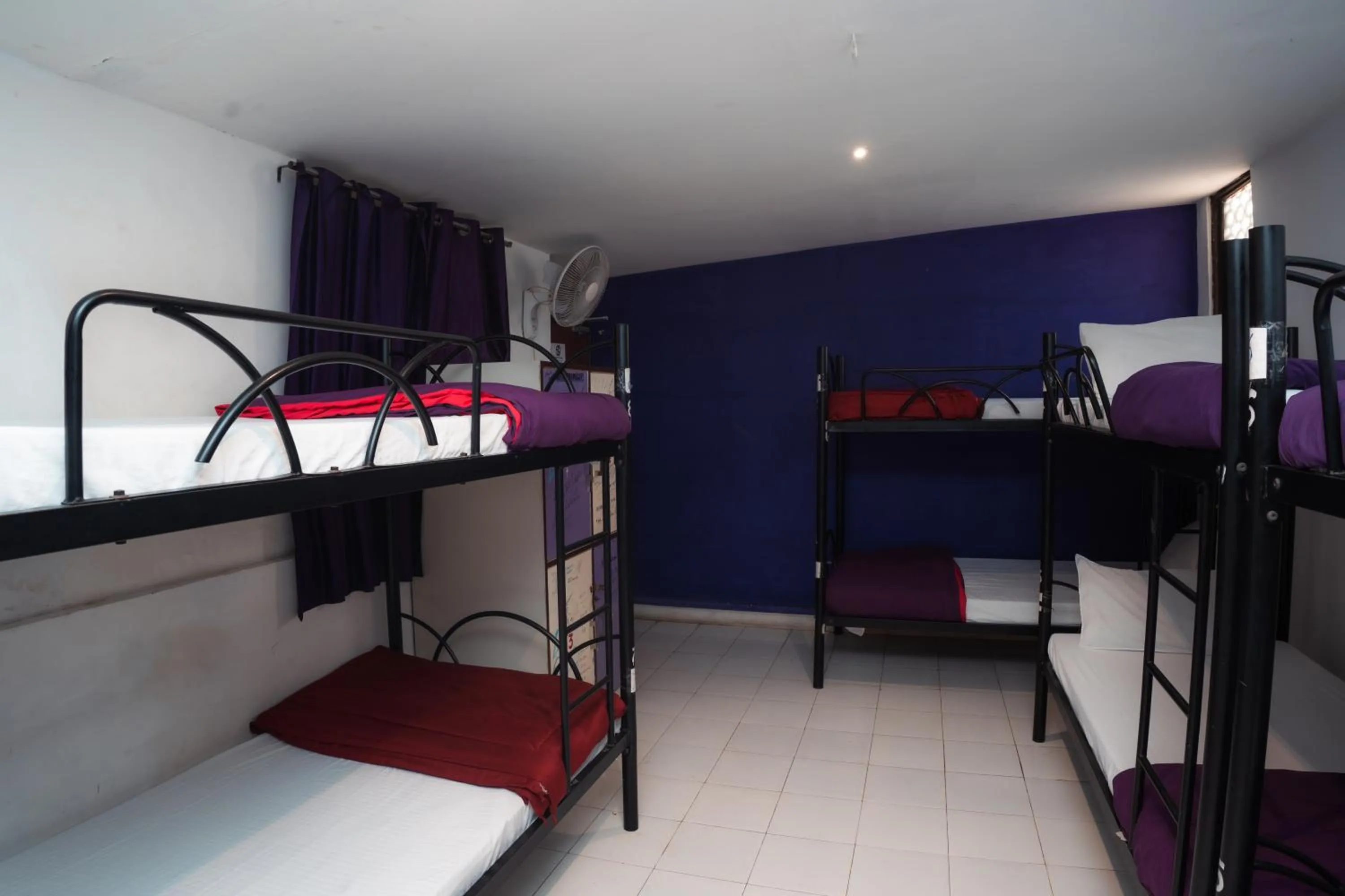 Bed in Joey's Hostel Agra - 200m from Taj Mahal