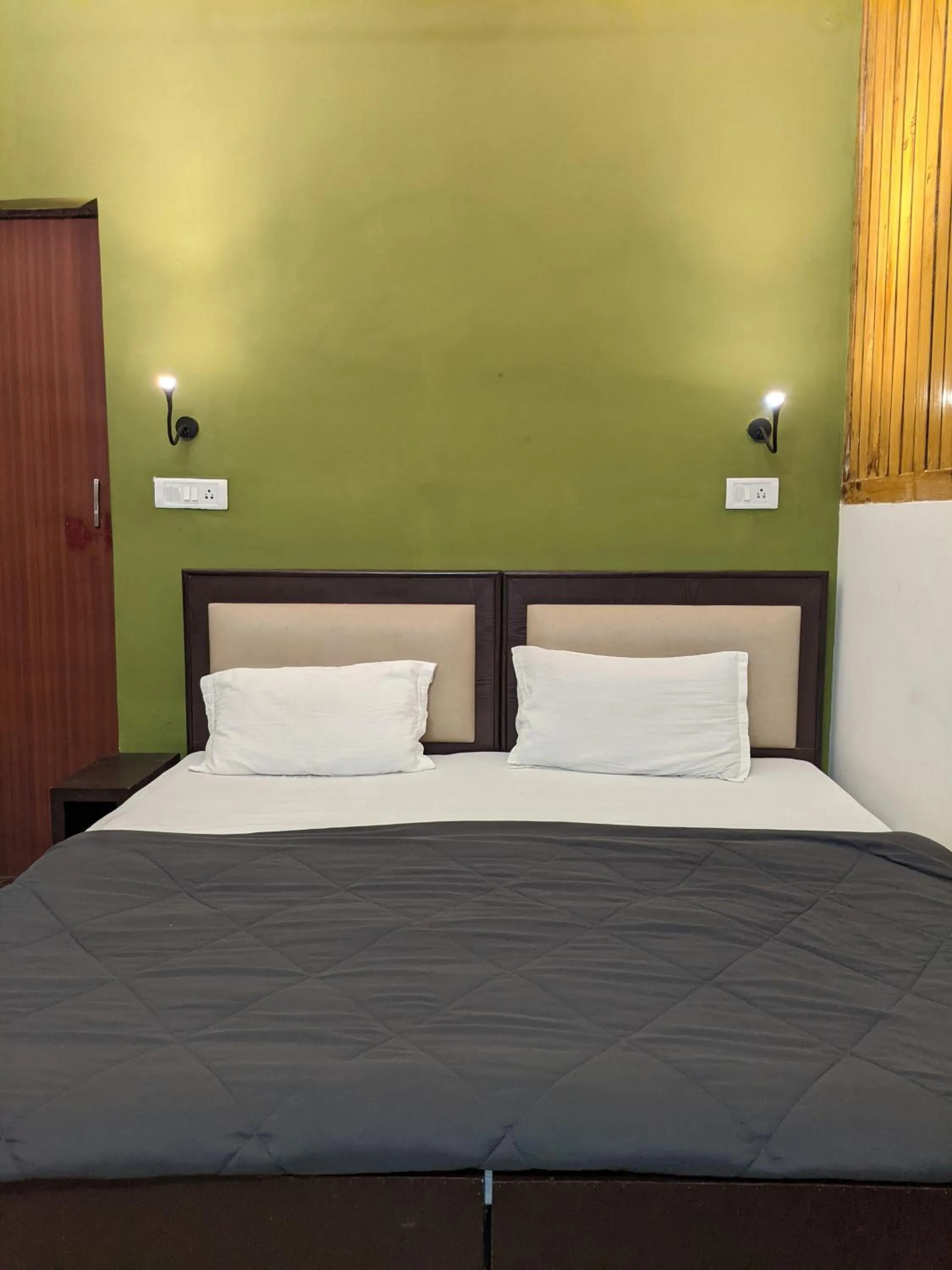Bedroom, Bed in Joey's Hostel Agra - 200m from Taj Mahal