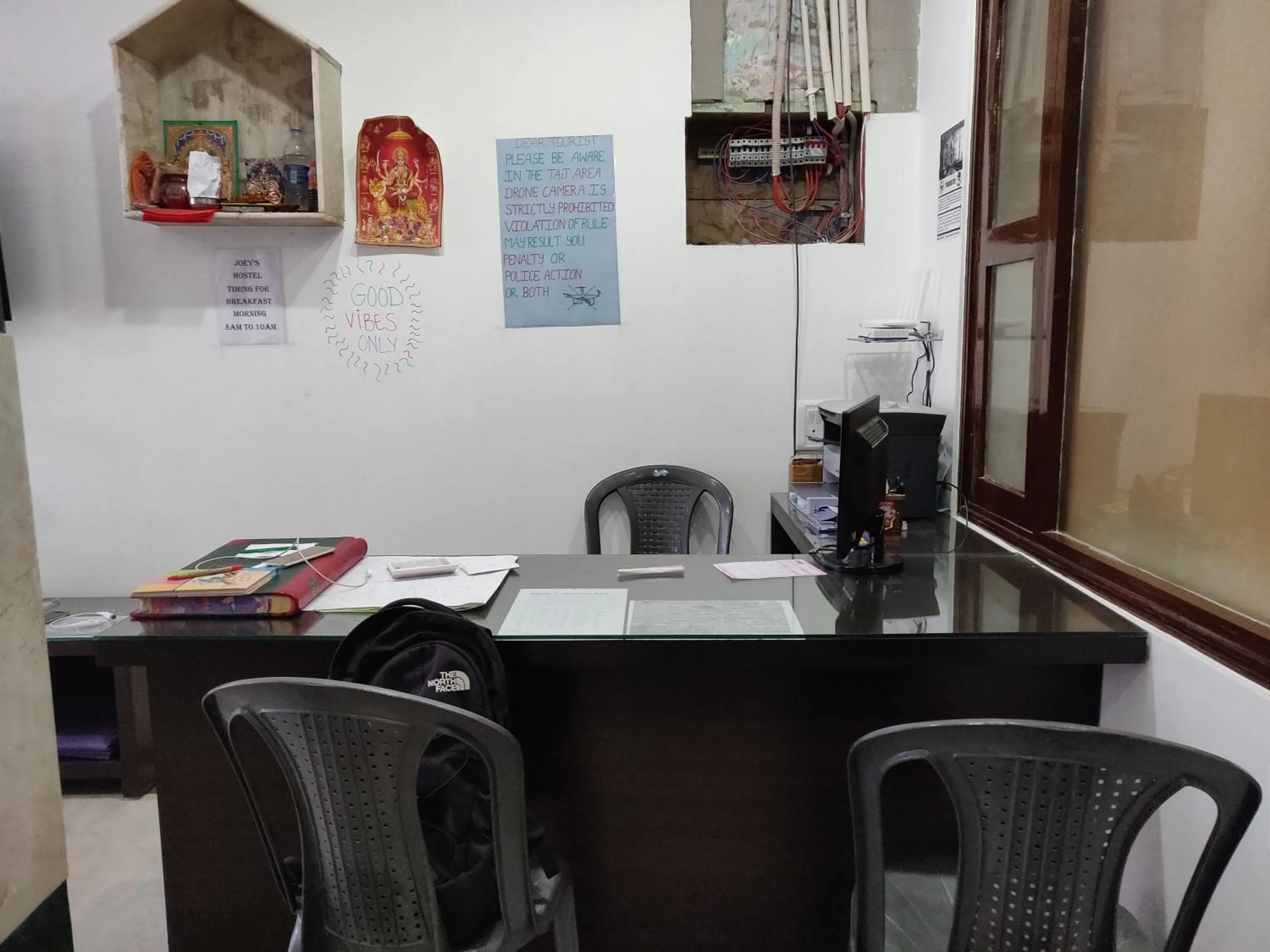 Lobby or reception in Joey's Hostel Agra - 200m from Taj Mahal