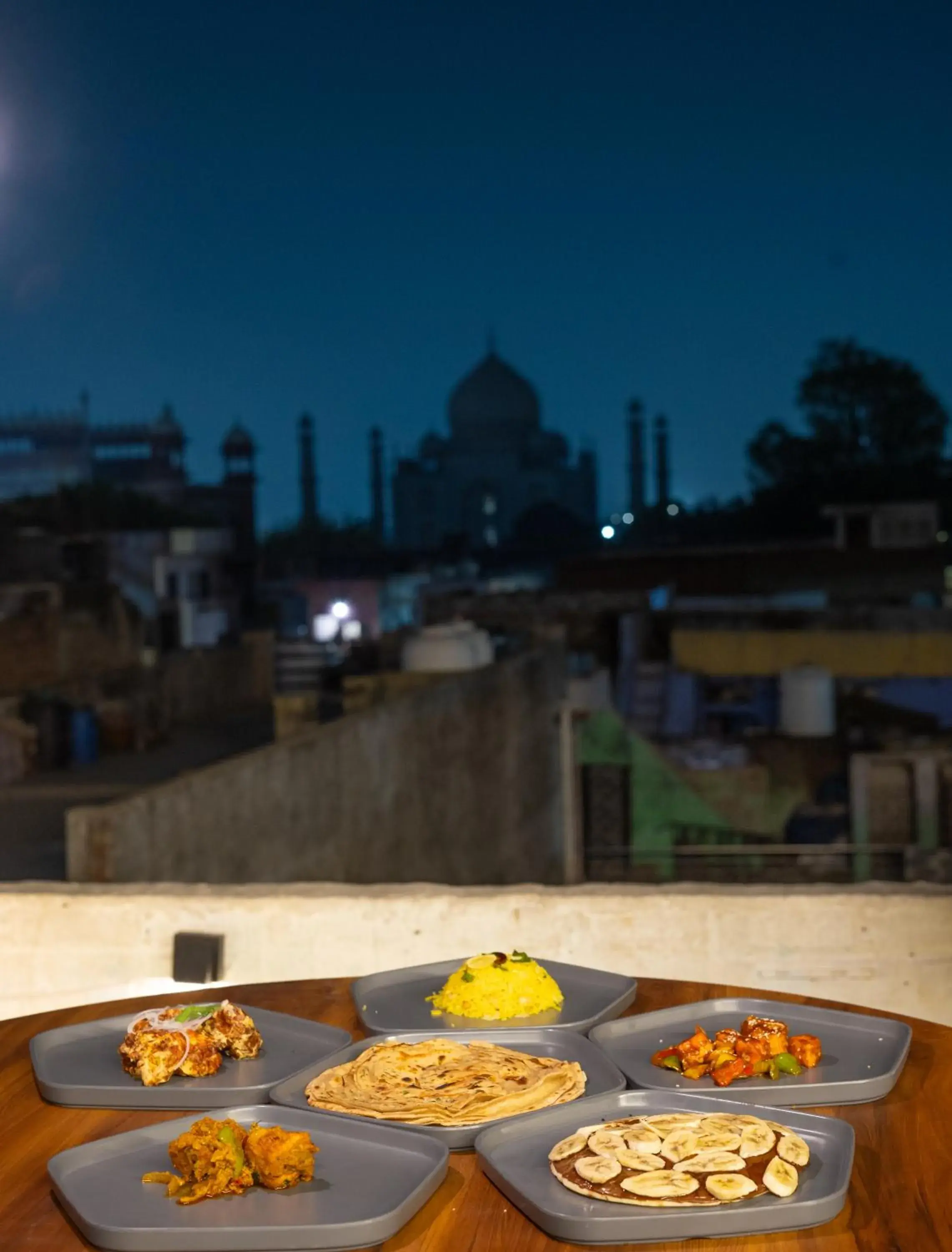 Restaurant/places to eat in Joey's Hostel Agra - 200m from Taj Mahal Restaurant/places to eat in Joey's Hostel Agra - 200m from Taj Mahal