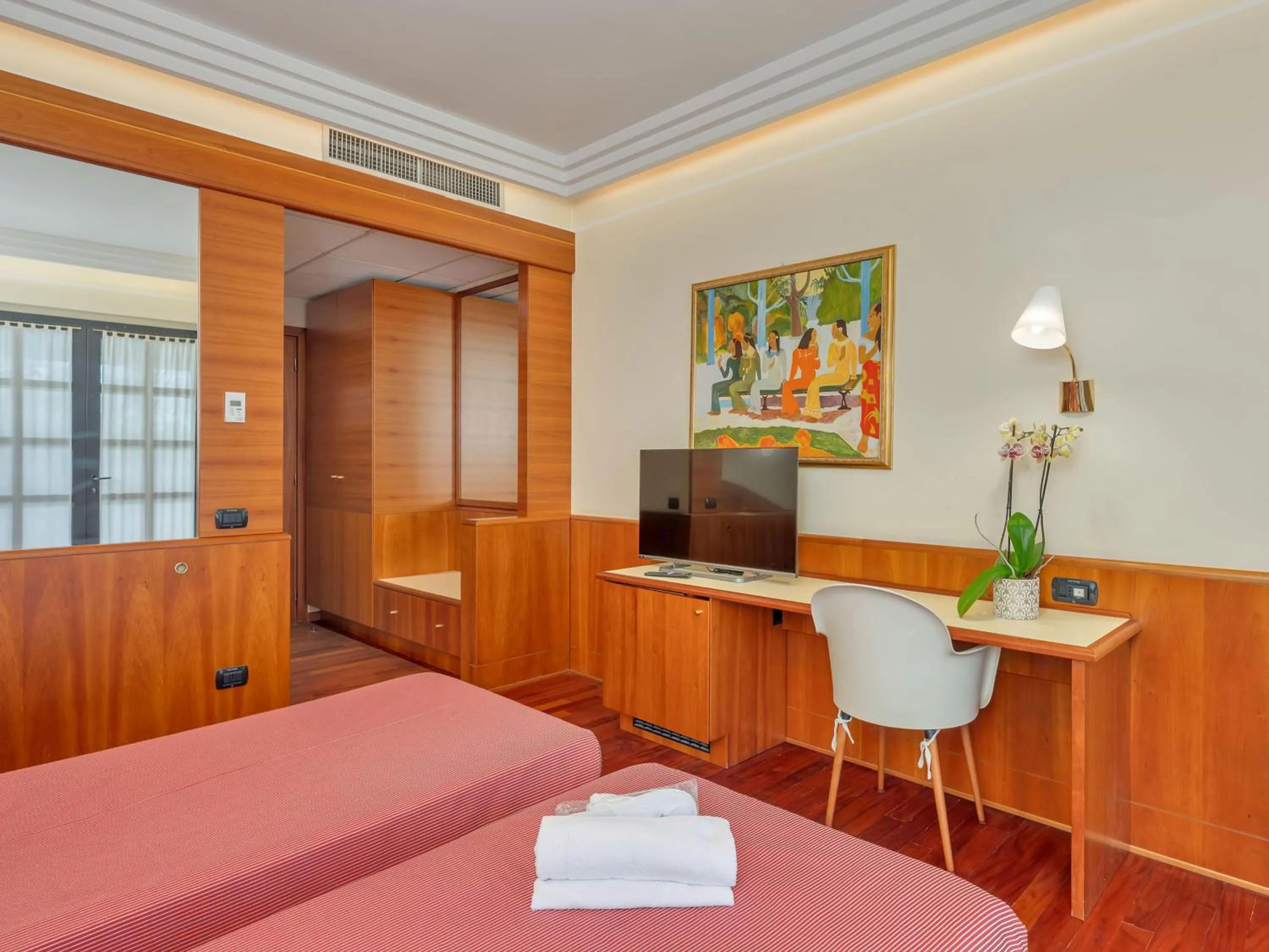 Photo of the whole room, Bed in B&B HOTELS Hotel Prestige Ornago