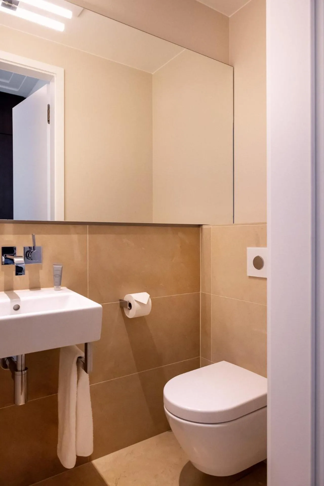 Toilet in The Wellem Residences