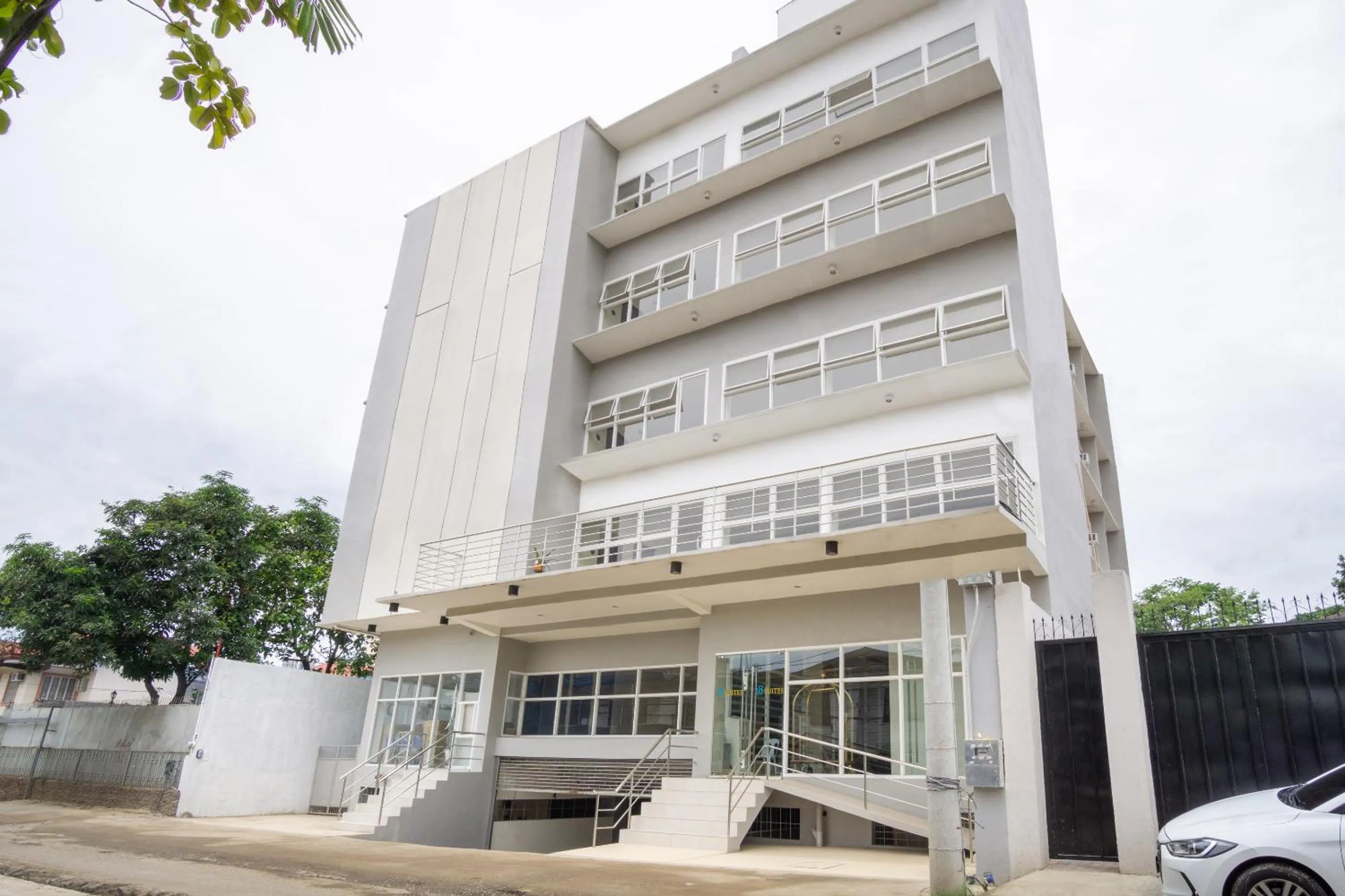 Property building in 18 Suites Cebu