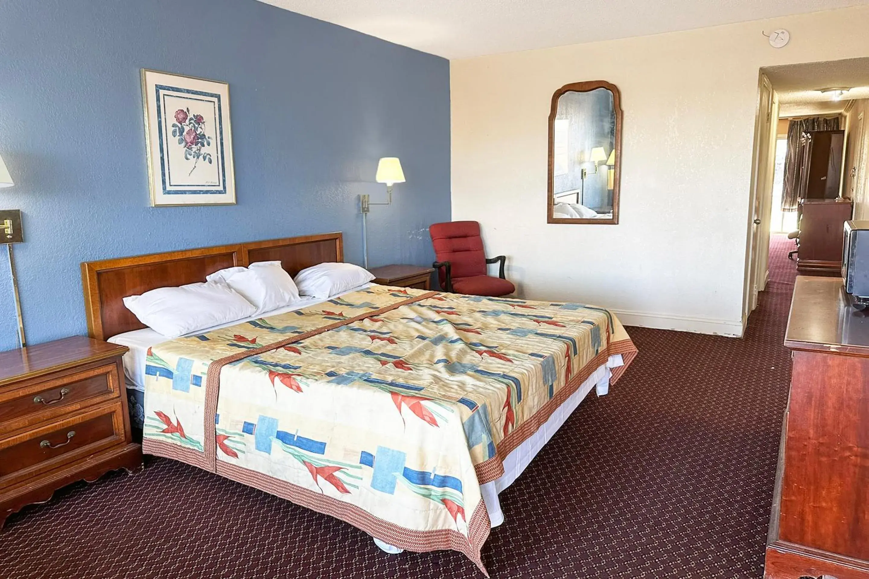 Bedroom, Bed in Super Inn & Suites by OYO Milledgeville