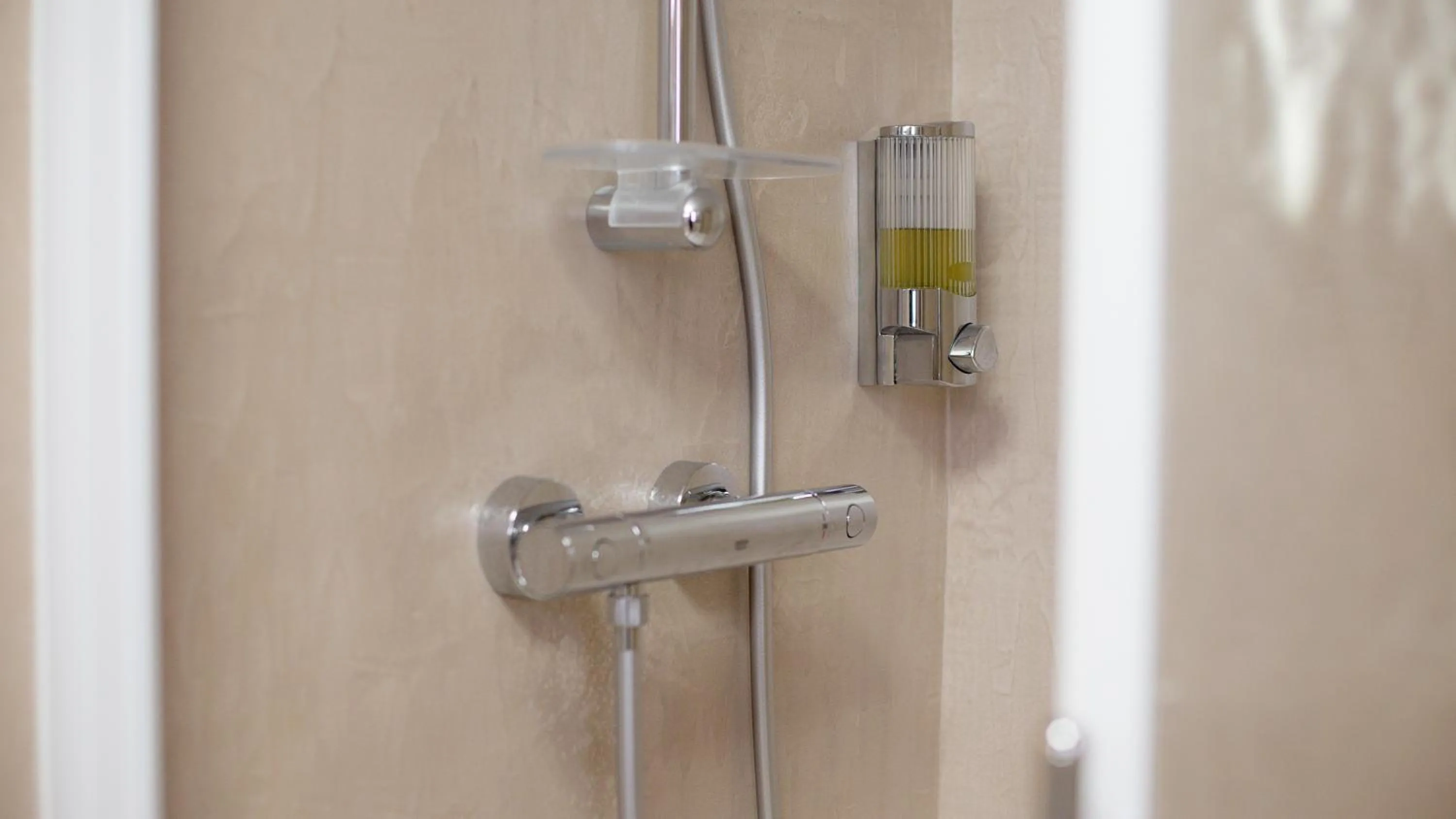 Comfort Twin Room in Hôtel Napoléon