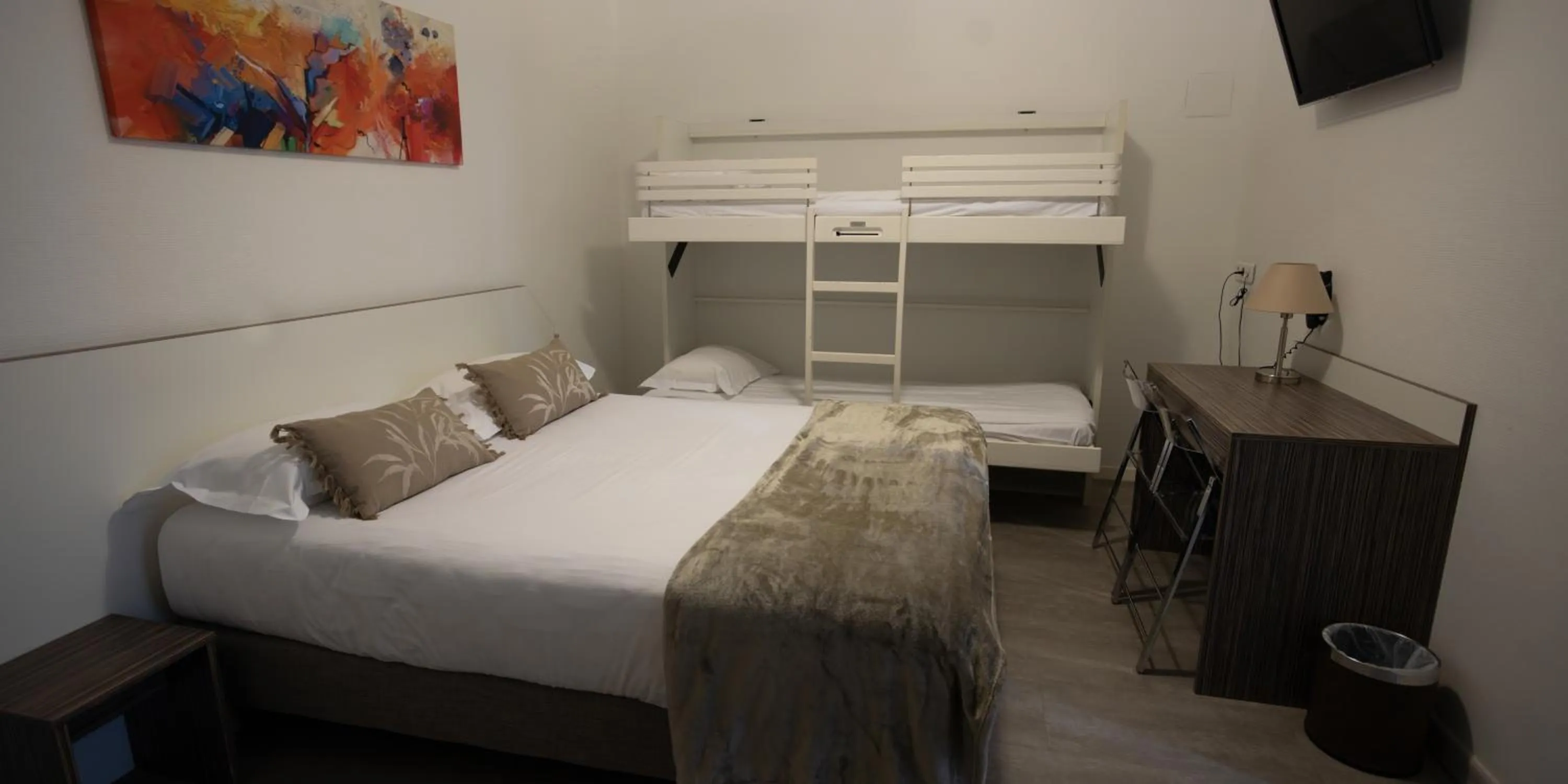 Photo of the whole room, Bed in Hôtel Napoléon