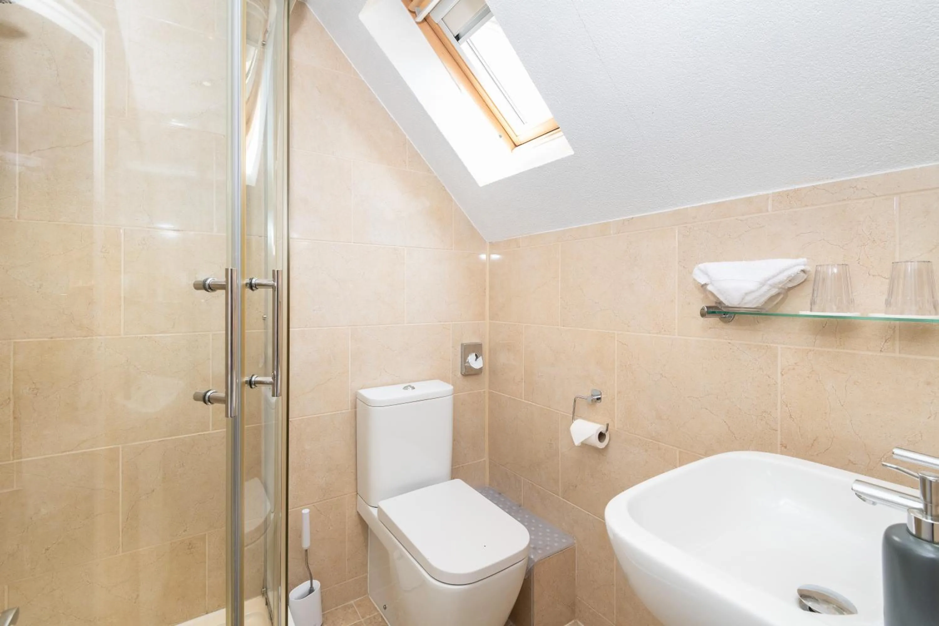 Bathroom in Atholl Villa Guest House