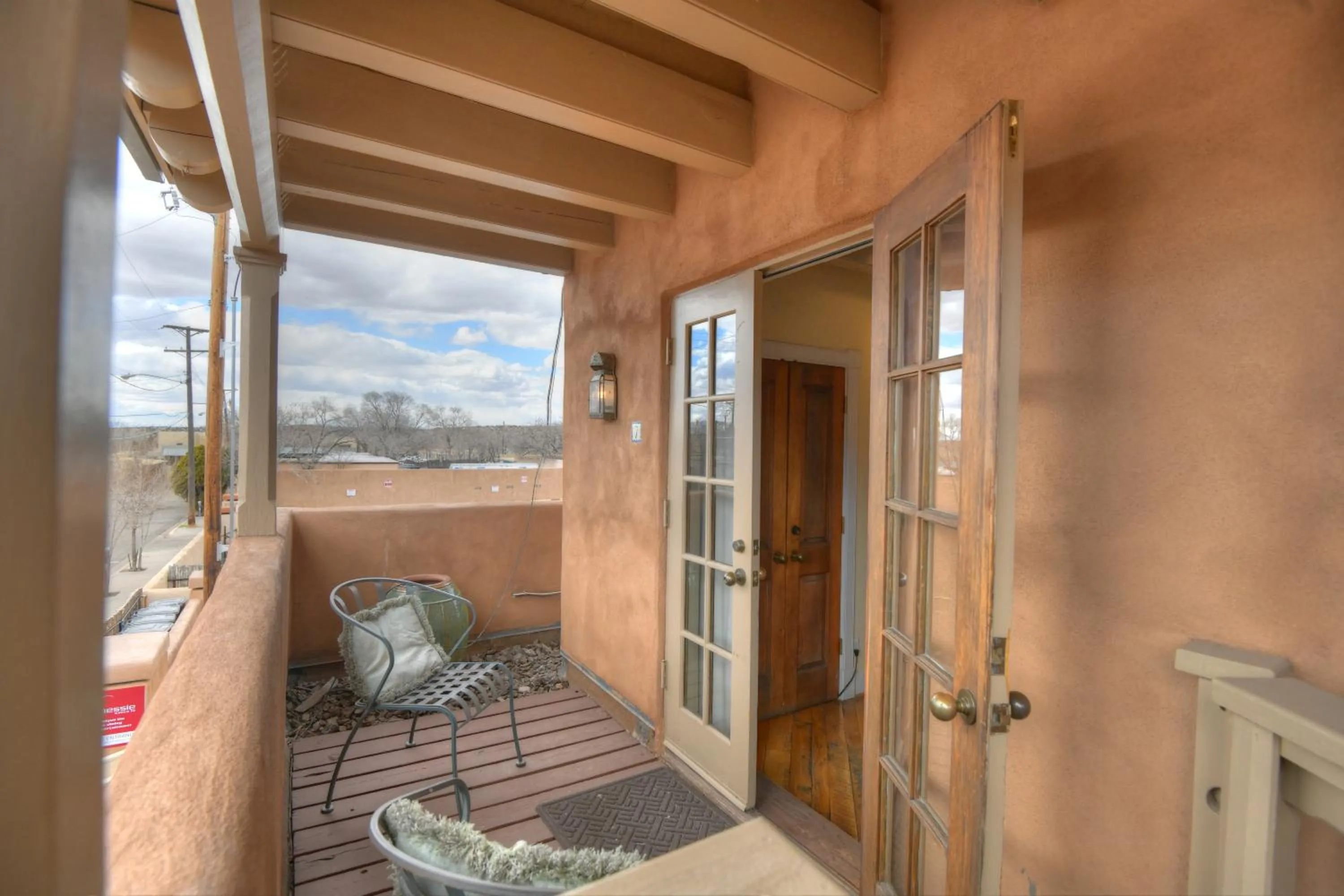 Balcony/Terrace in Inn at Vanessie