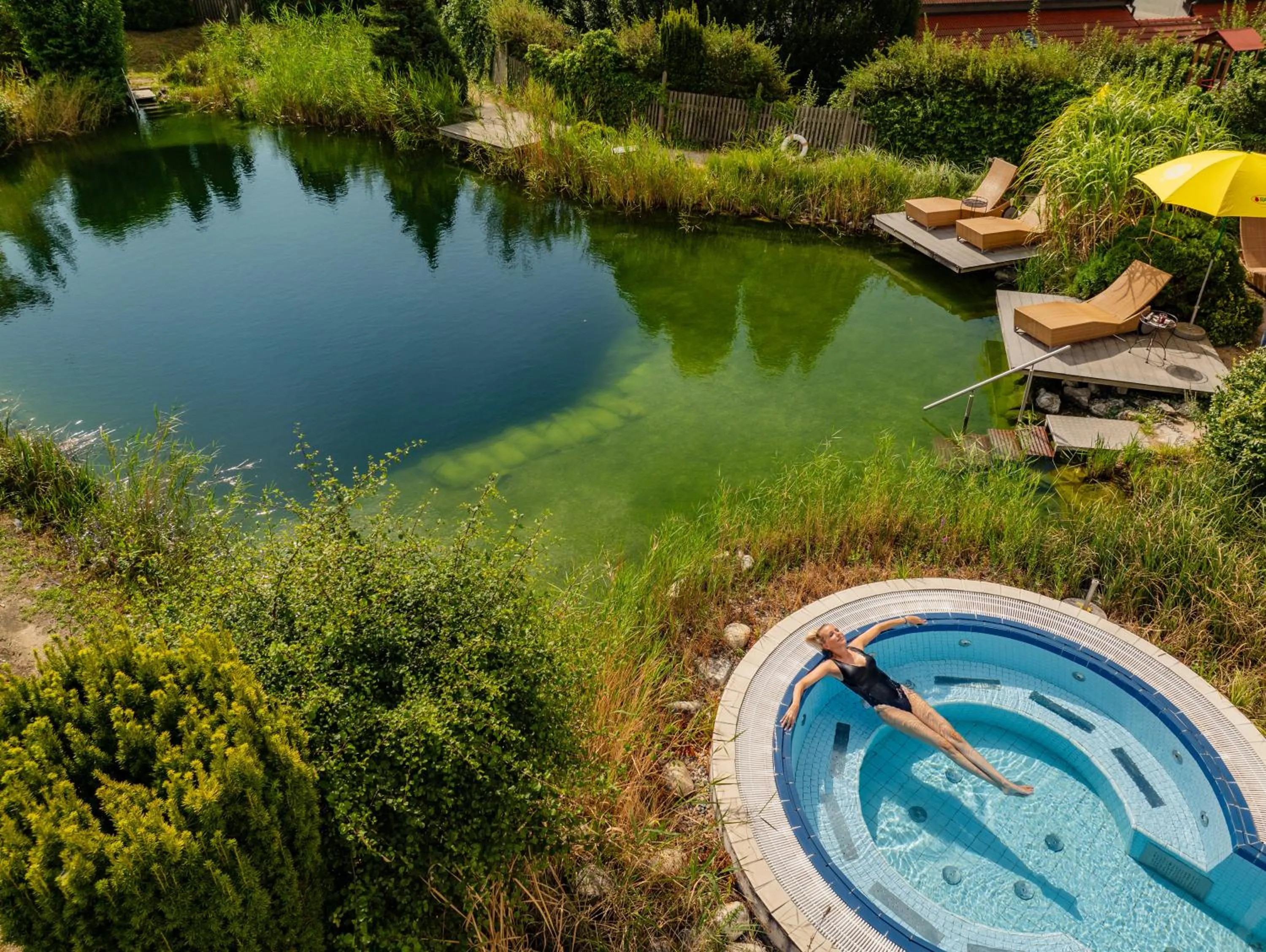 Hot Tub in Thermenhotel Vier Jahreszeiten