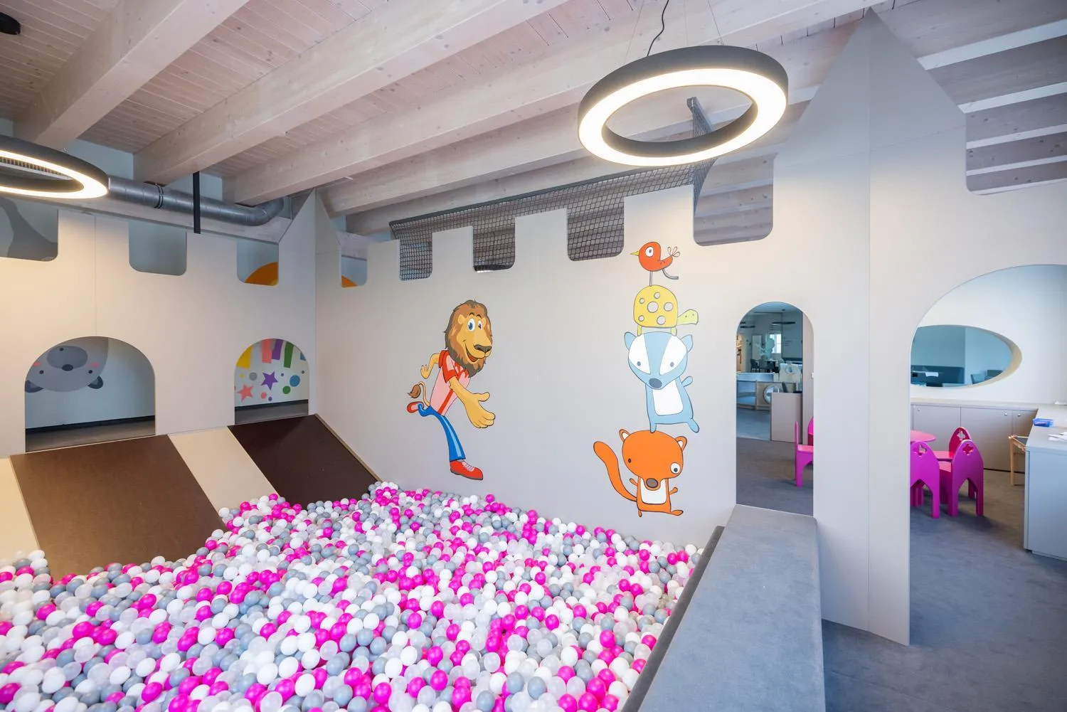 Kids's club, Bed in Thermenhotel Vier Jahreszeiten