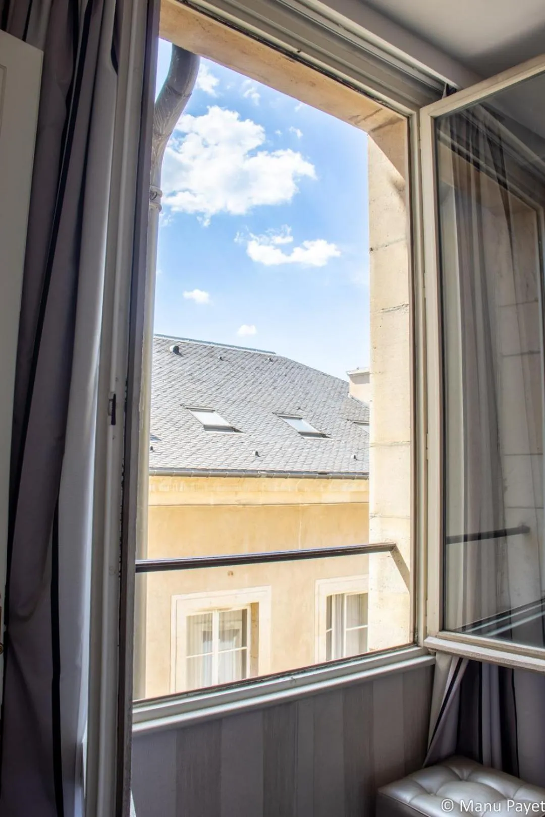 Inner courtyard view in Grand Hotel De La Reine - Place Stanislas