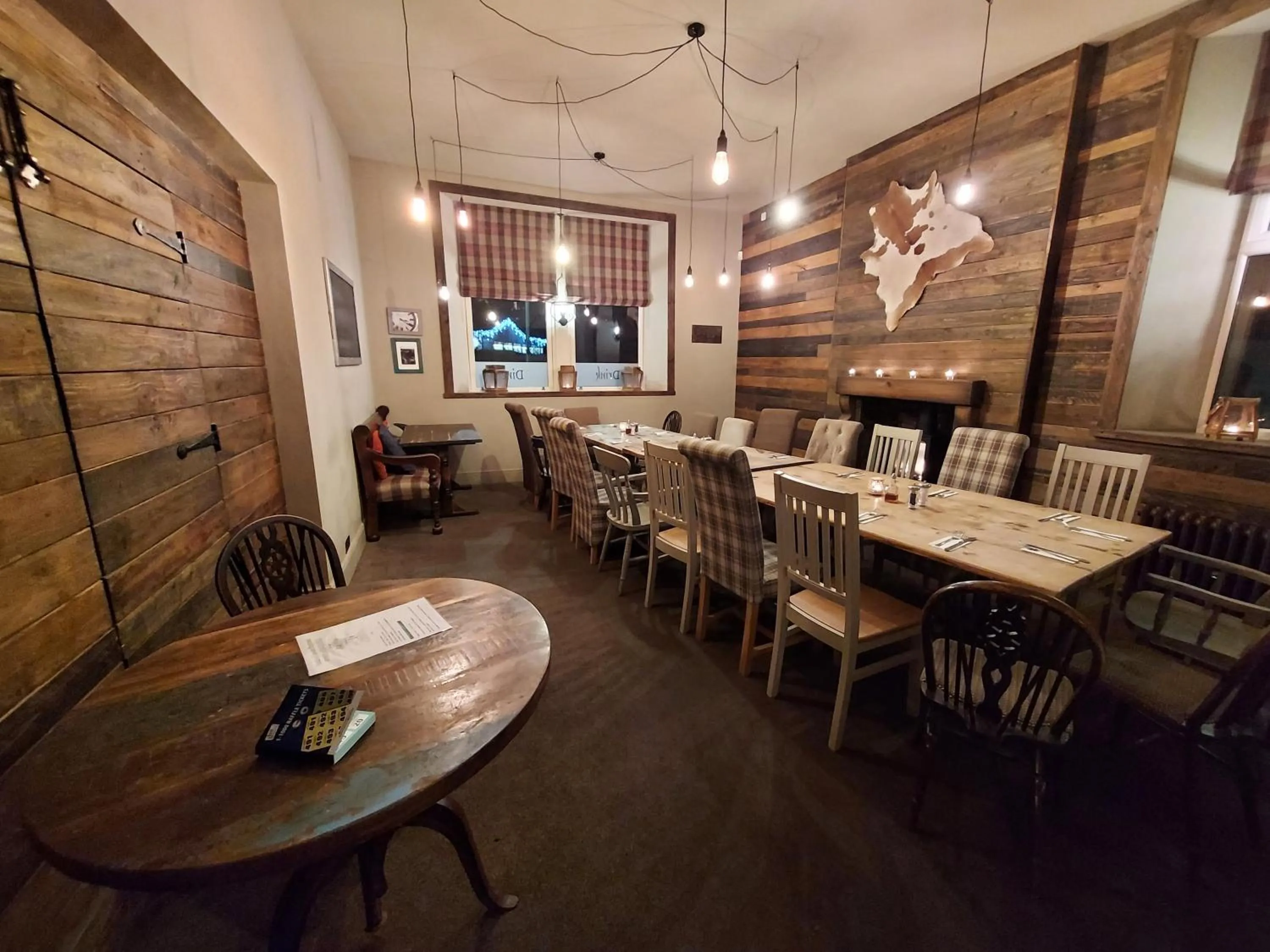 Restaurant/places to eat in Trawden Arms Community Owned Pub