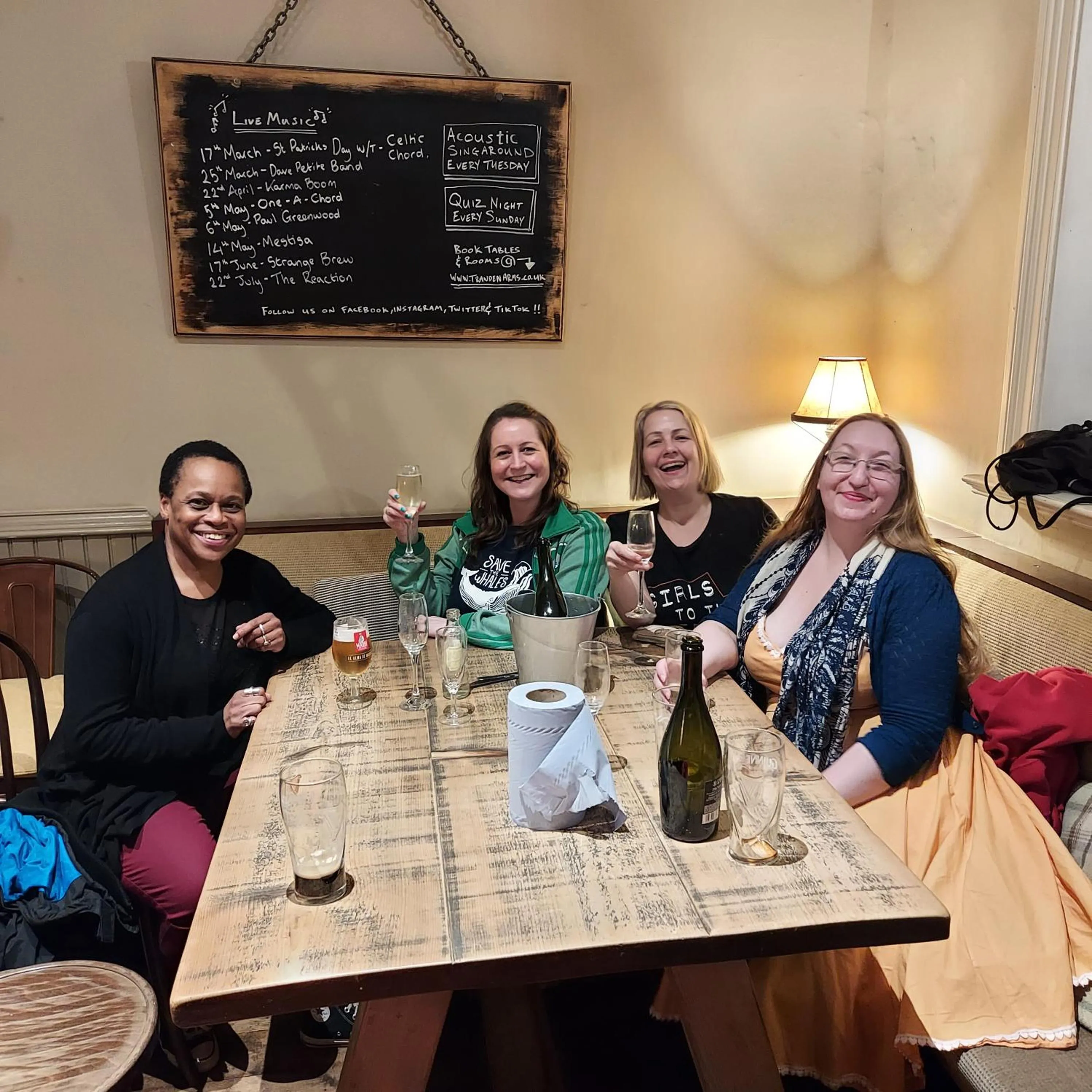 Restaurant/places to eat in Trawden Arms Community Owned Pub