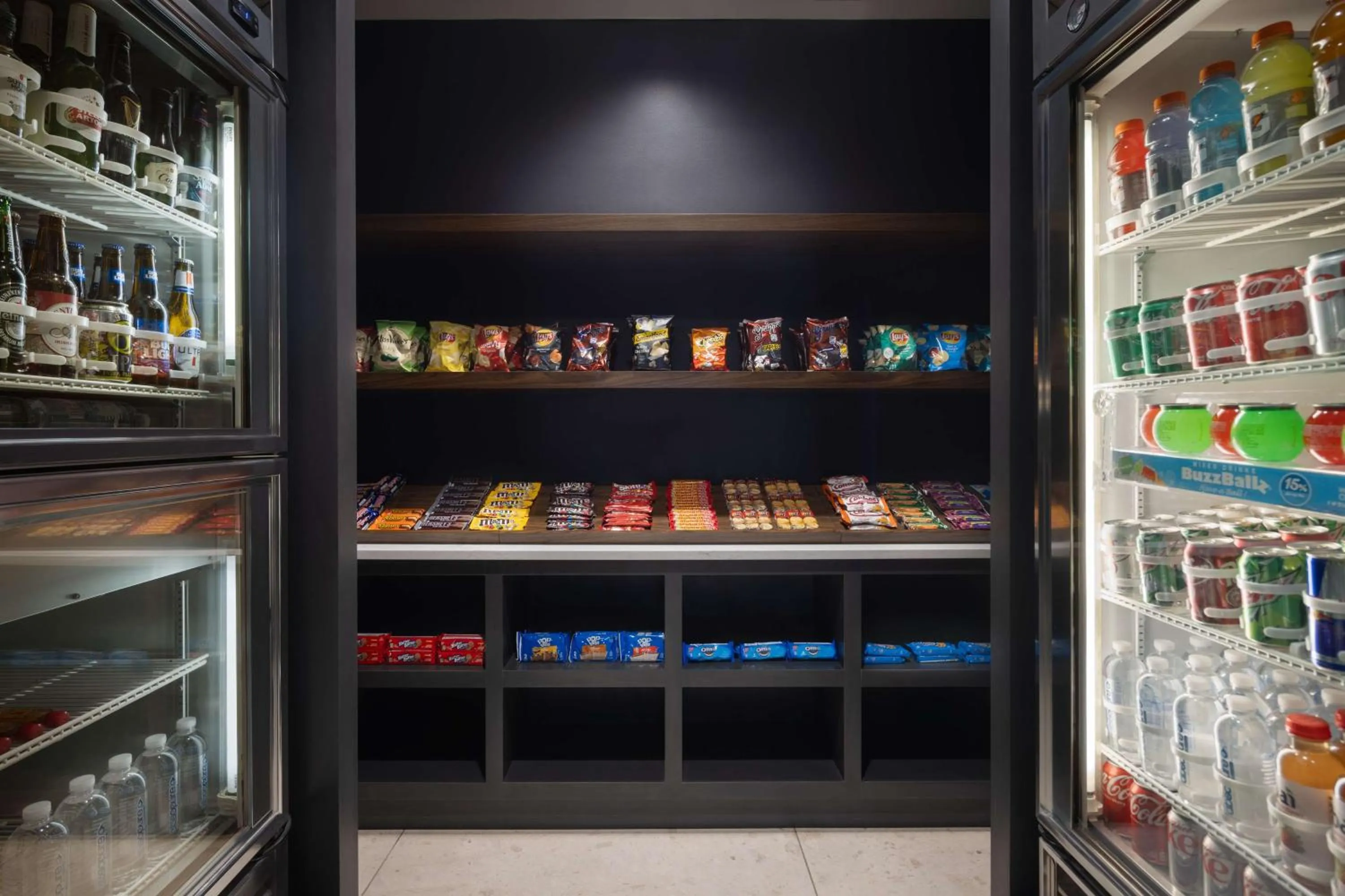 Restaurant/places to eat in DoubleTree Suites by Hilton Lexington