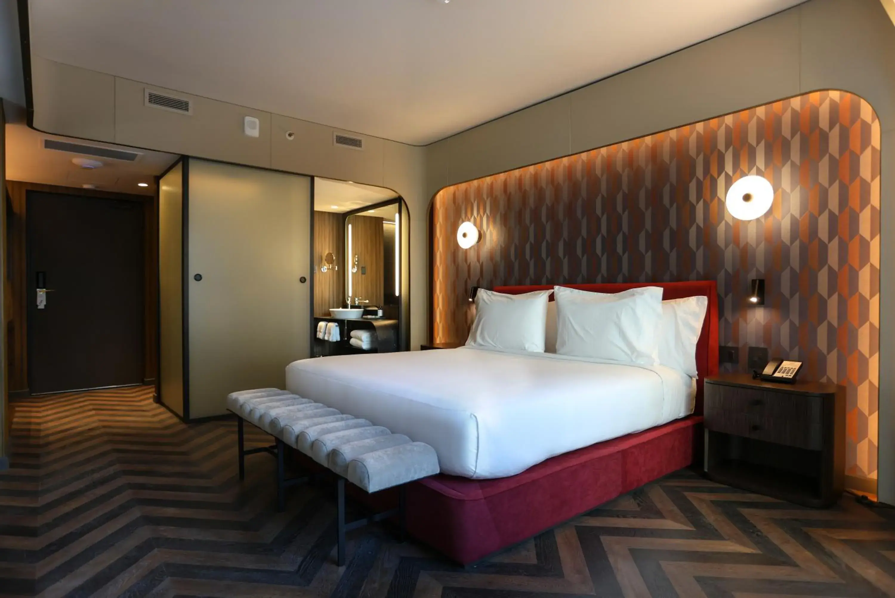 Photo of the whole room, Bed in Recoleta Grand, Buenos Aires, a Tribute Portfolio Hotel Photo of the whole room, Bed in Recoleta Grand, Buenos Aires, a Tribute Portfolio Hotel