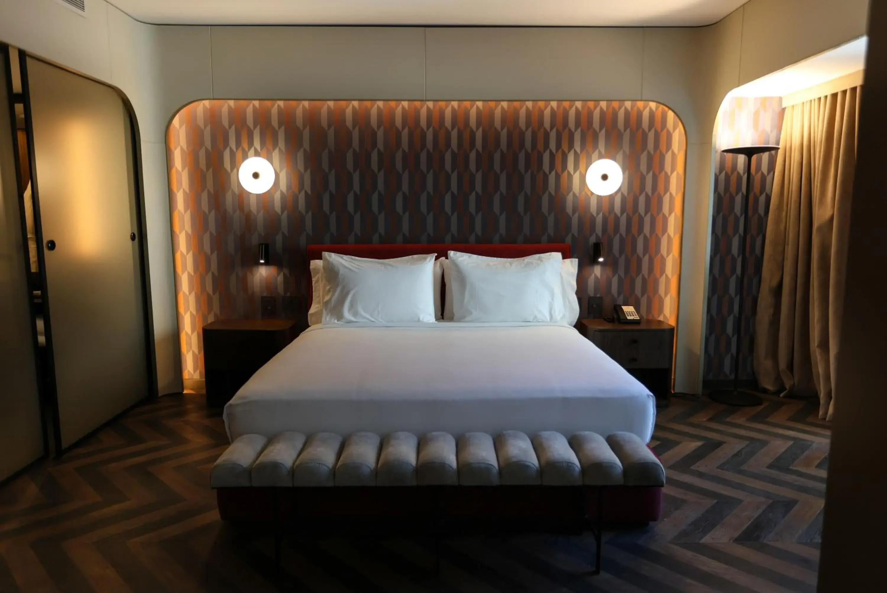 Photo of the whole room, Bed in Recoleta Grand, Buenos Aires, a Tribute Portfolio Hotel Photo of the whole room, Bed in Recoleta Grand, Buenos Aires, a Tribute Portfolio Hotel