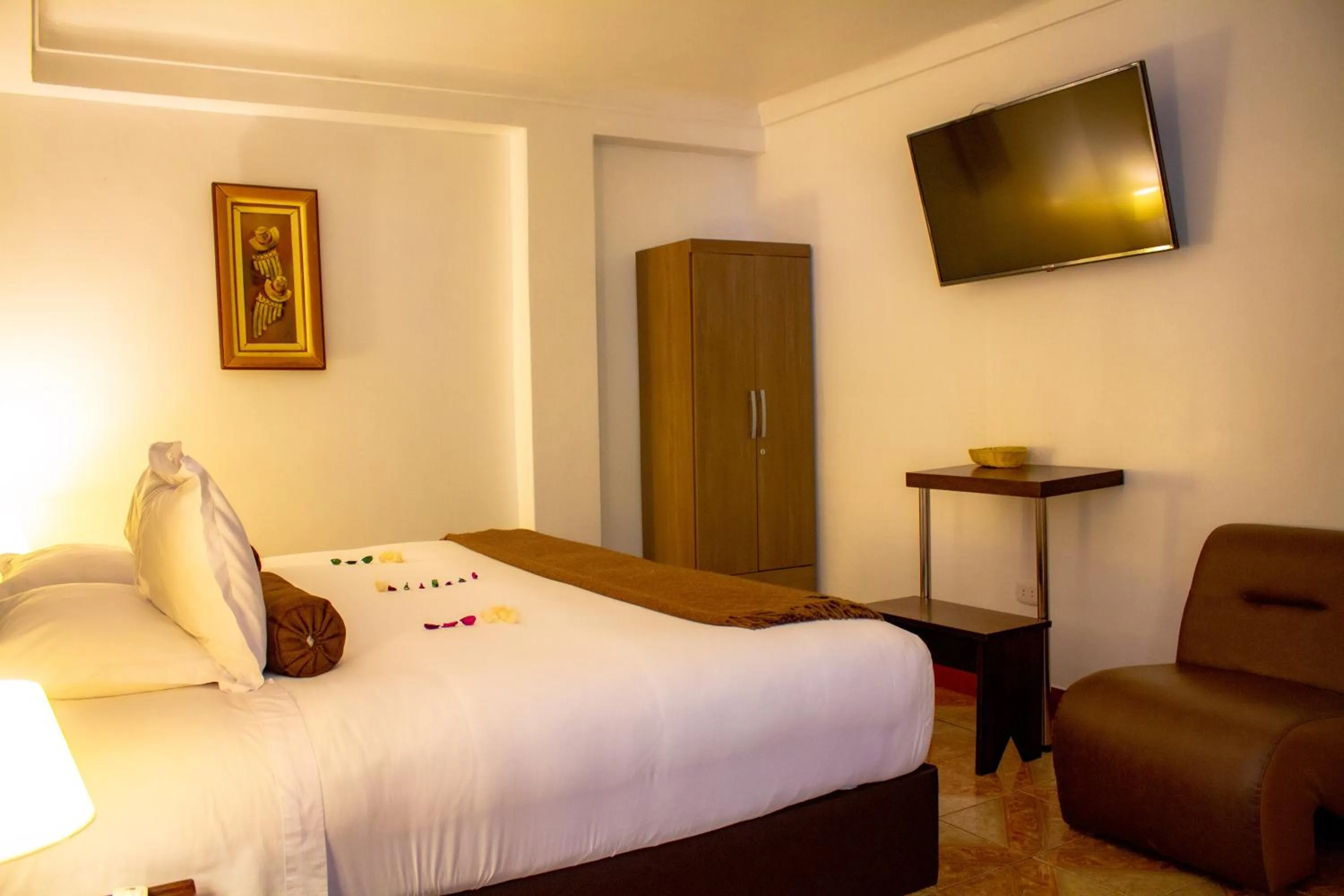 TV and multimedia in Hotel Retama Machupicchu