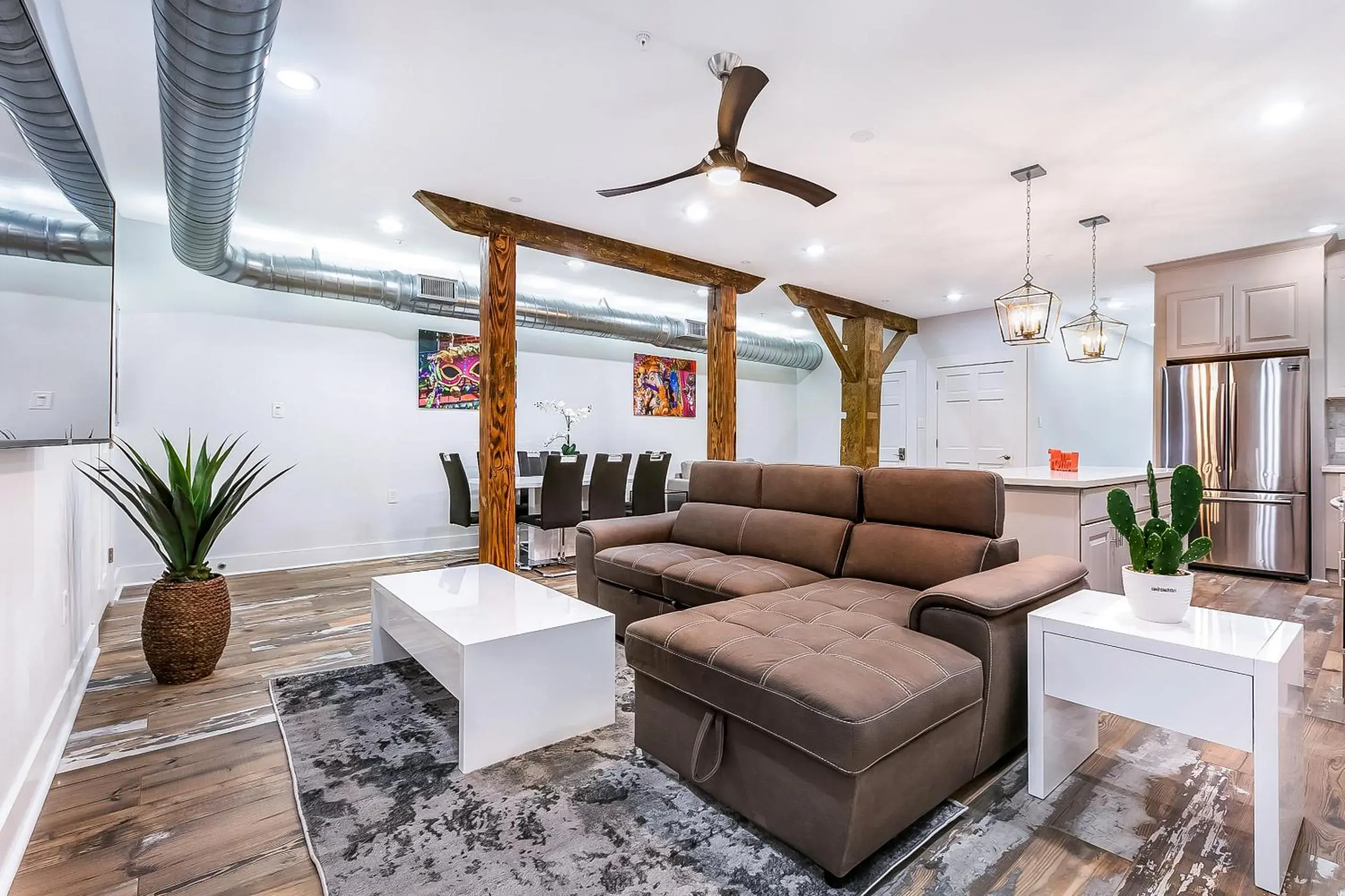 Urban Oasis 4BD House close to FQ & City Hot Spots' Urban Oasis 4BD House close to FQ & City Hot Spots'