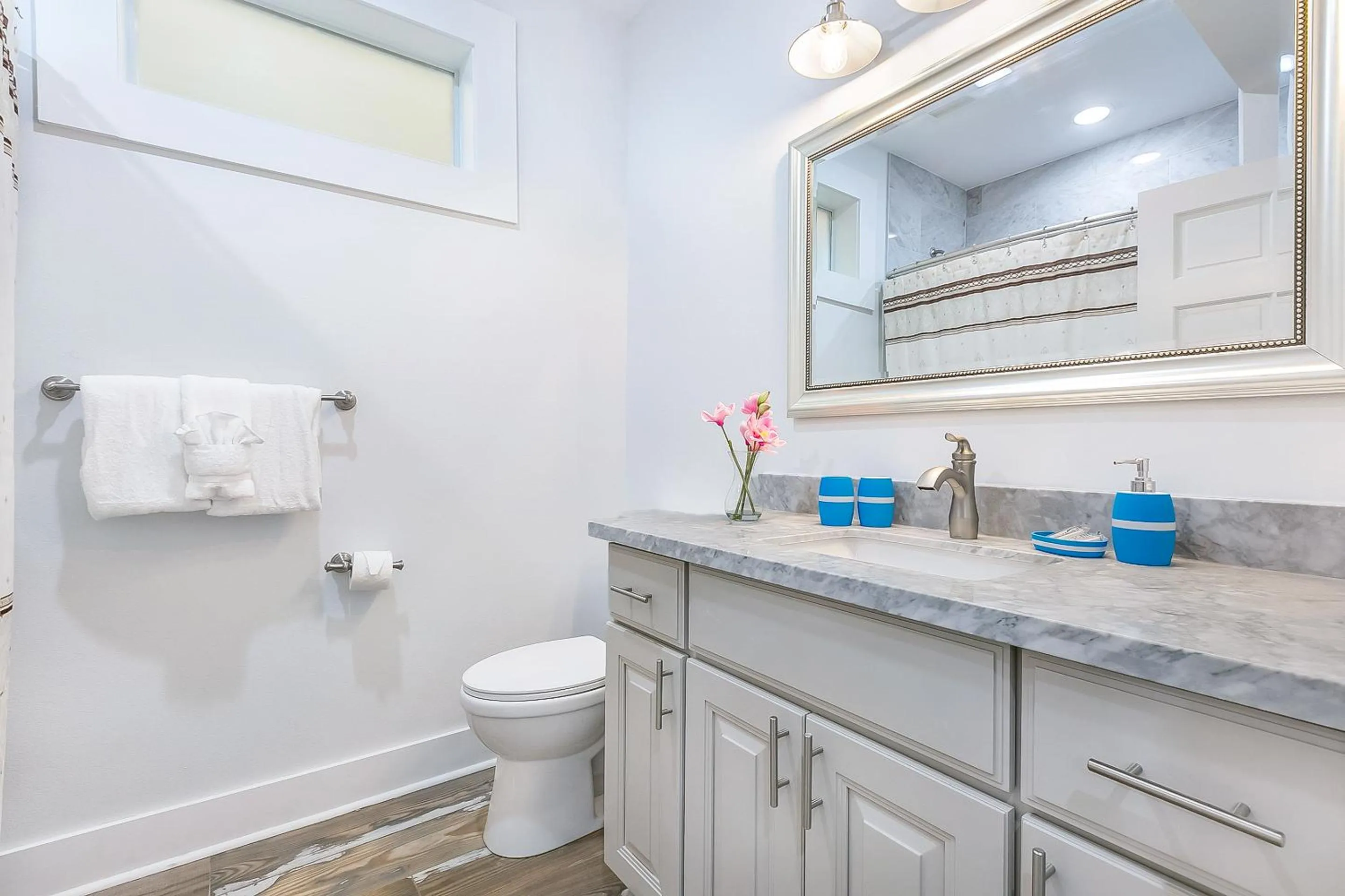 Bathroom in Urban Oasis 4BD House close to FQ & City Hot Spots'