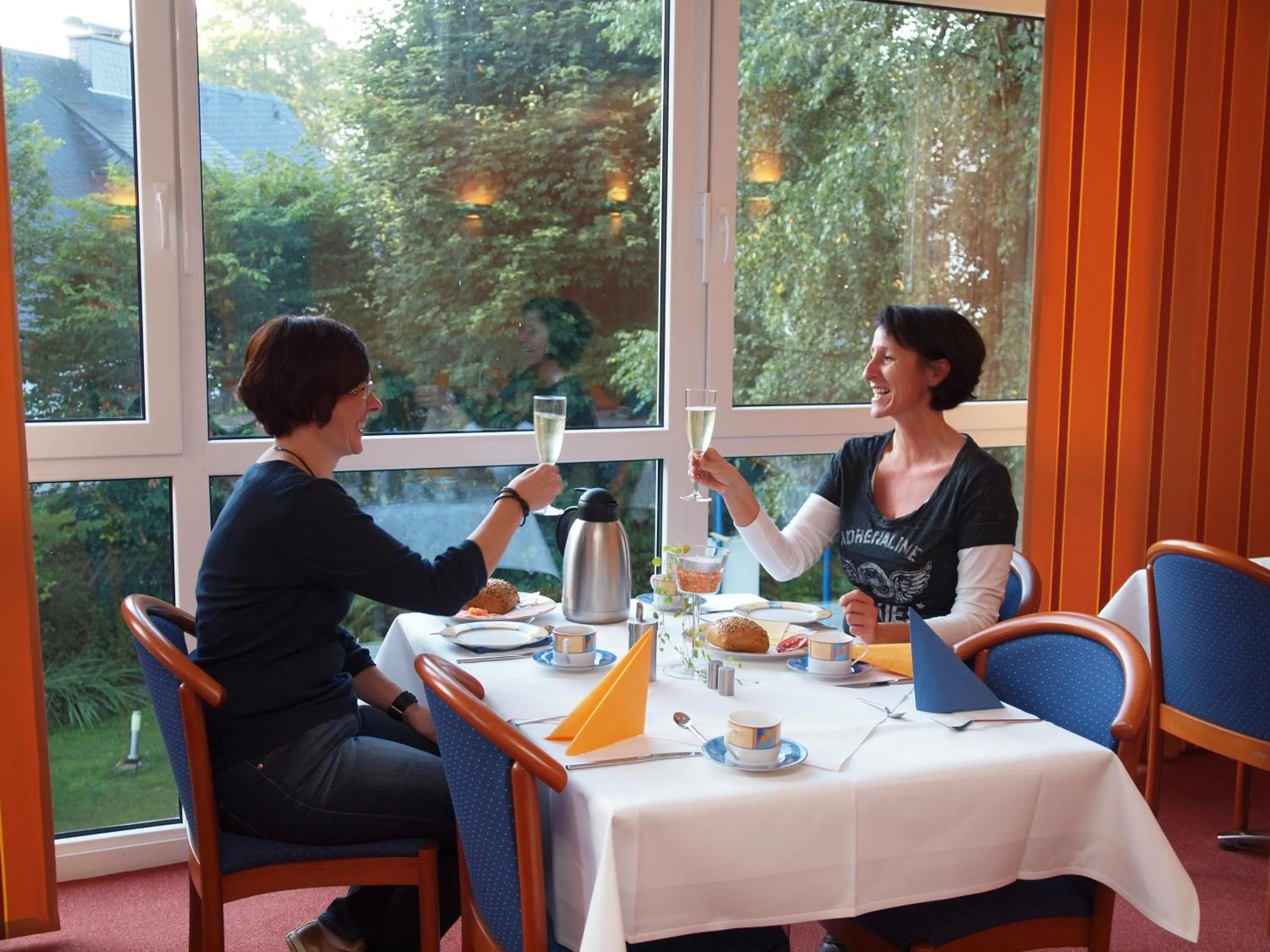 Restaurant/places to eat in Altes Doktorhaus - Hotel Garni