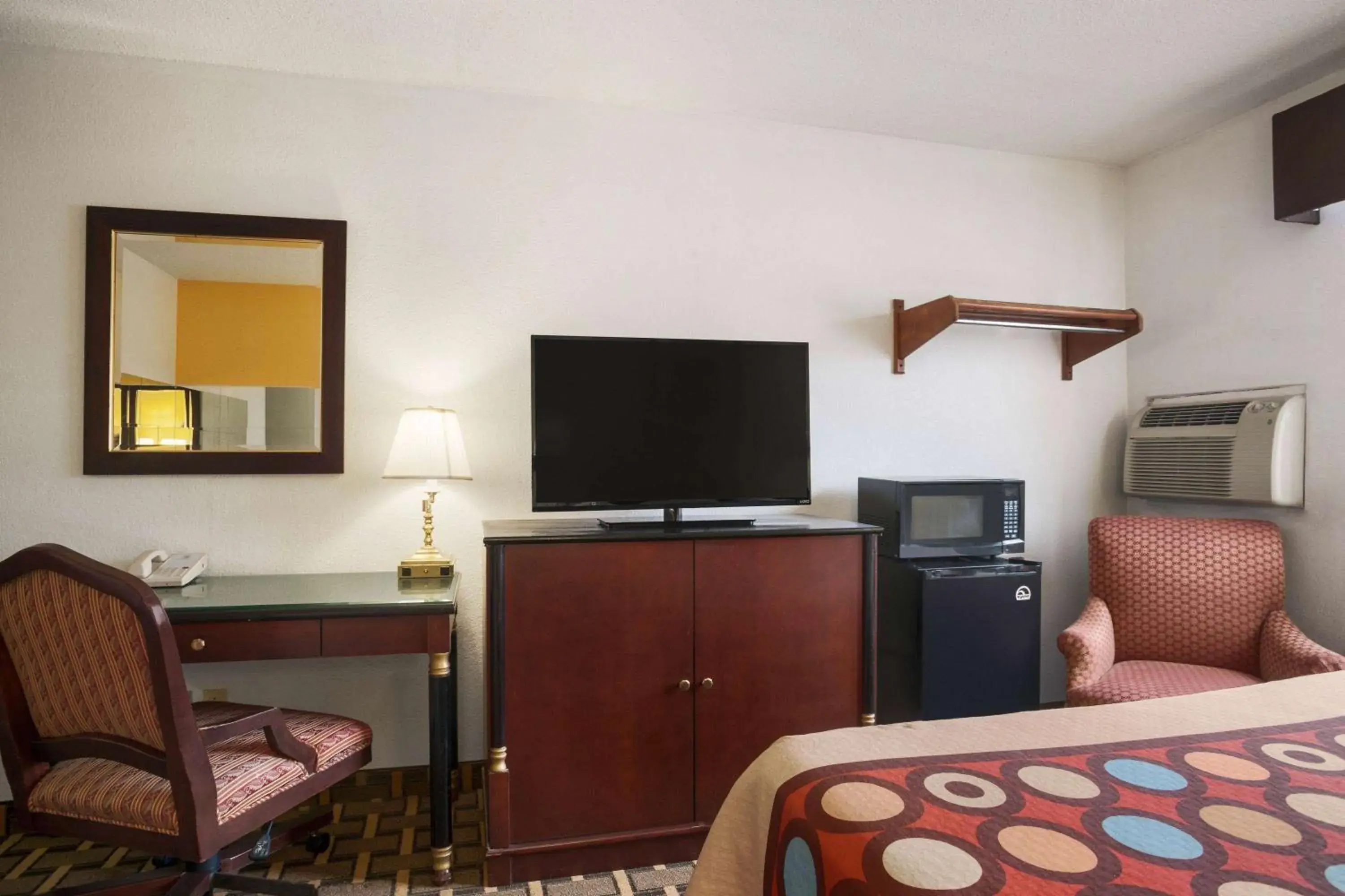 Bed in Brookville Inn Bed in Brookville Inn