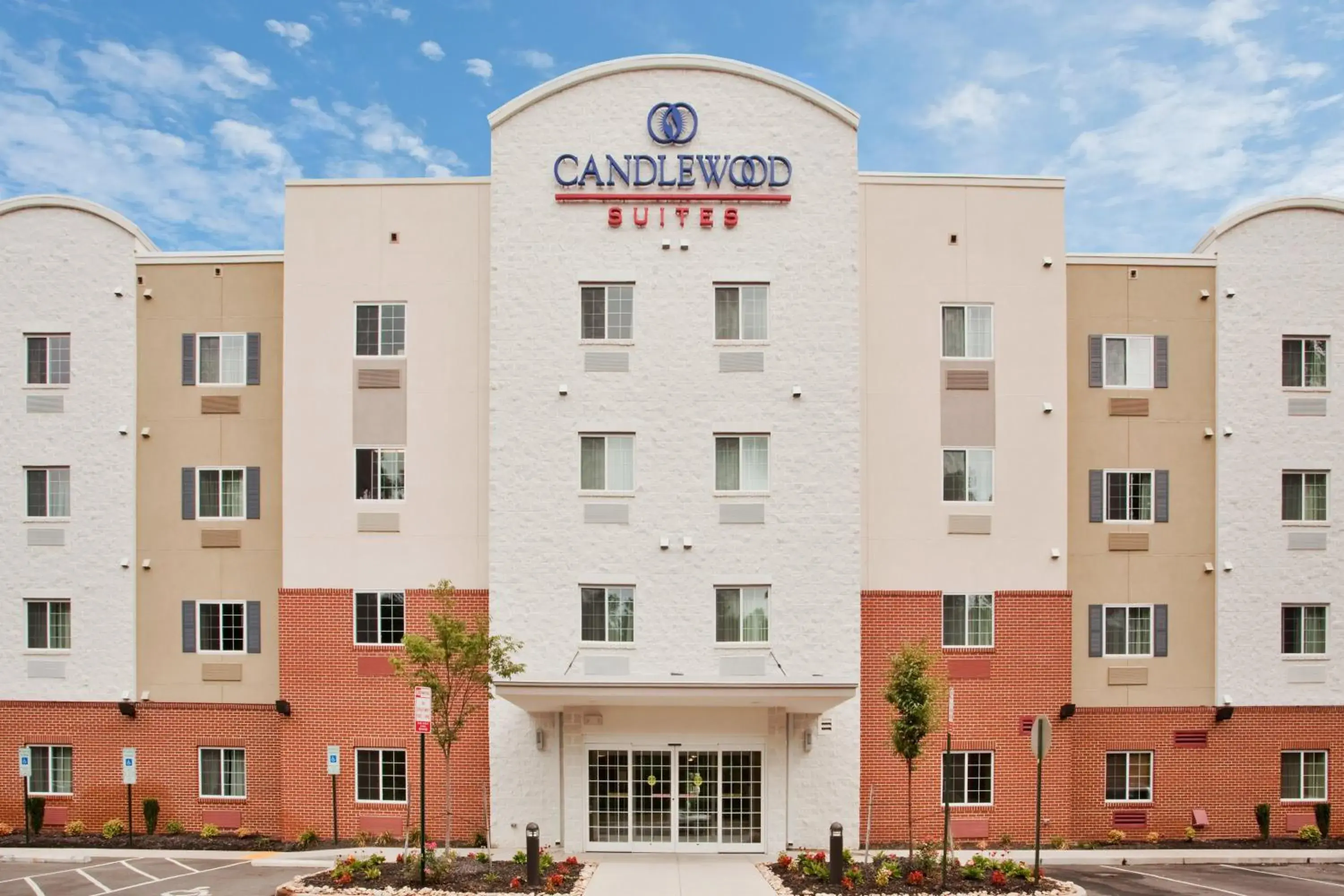 Property building in Candlewood Suites Richmond Airport by IHG Property building in Candlewood Suites Richmond Airport by IHG