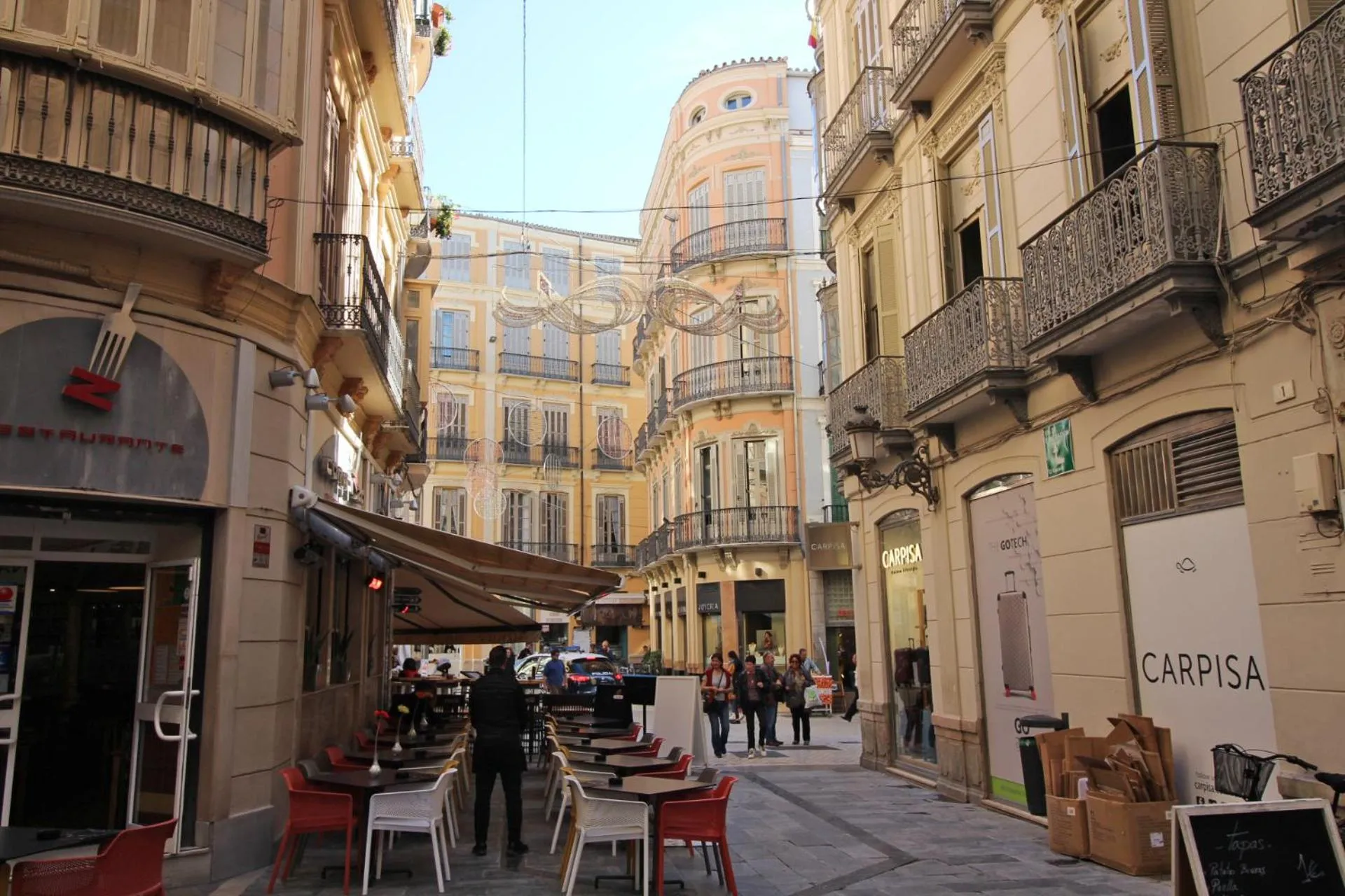 Neighbourhood in Del Parque Flats - Premium - Maestre