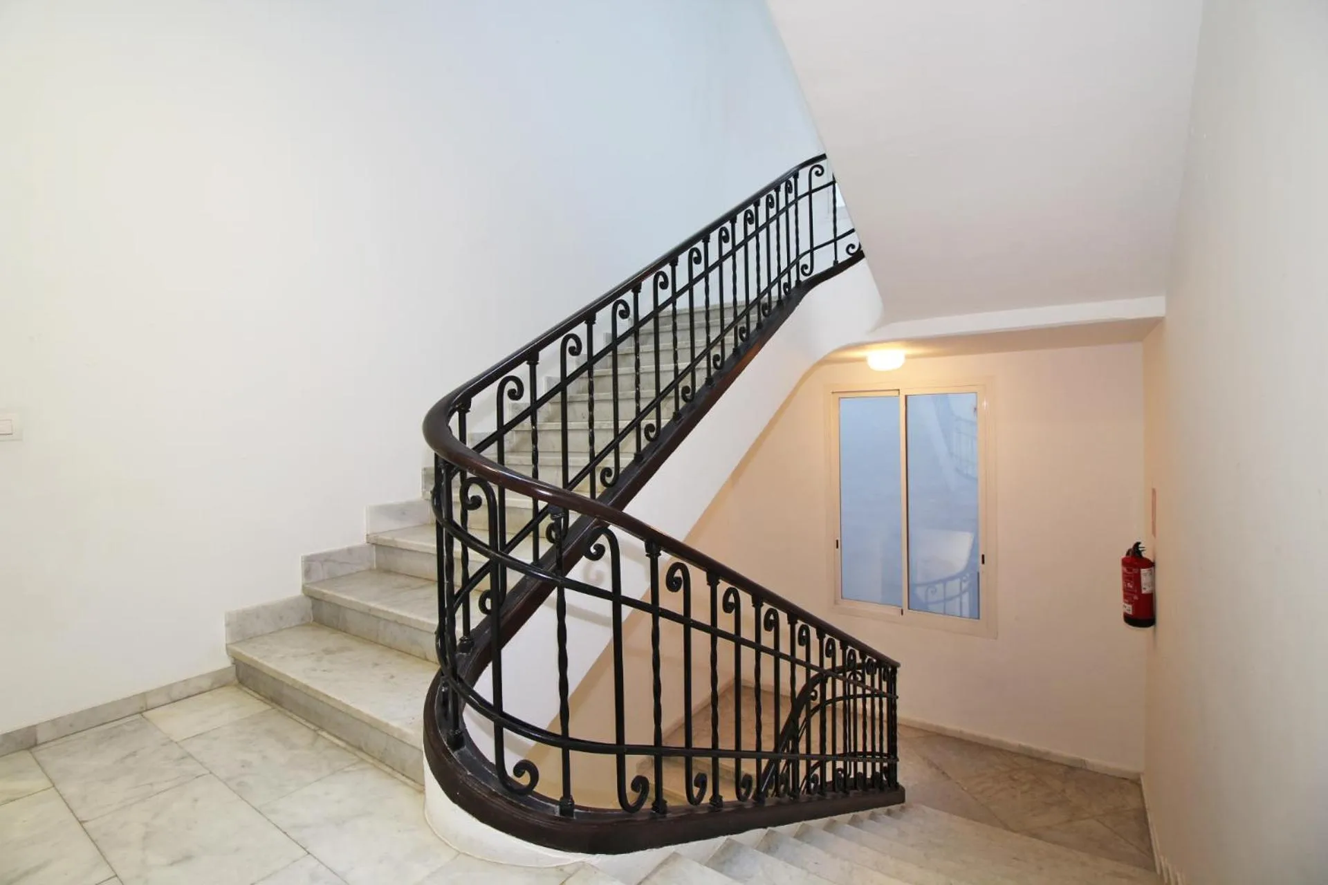 Property building in Del Parque Flats - Premium - Maestre