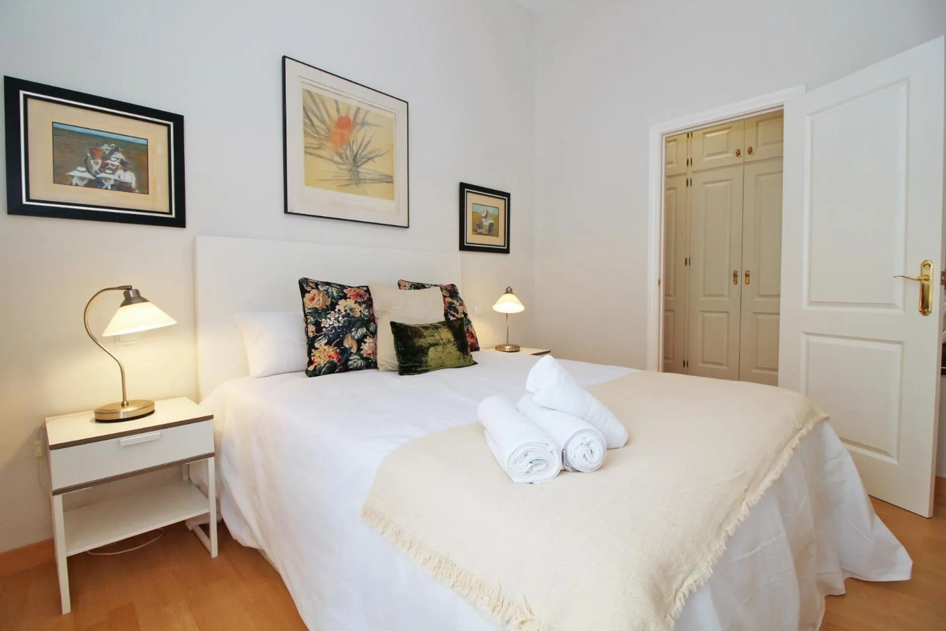 Bed in Del Parque Flats - Premium - Maestre