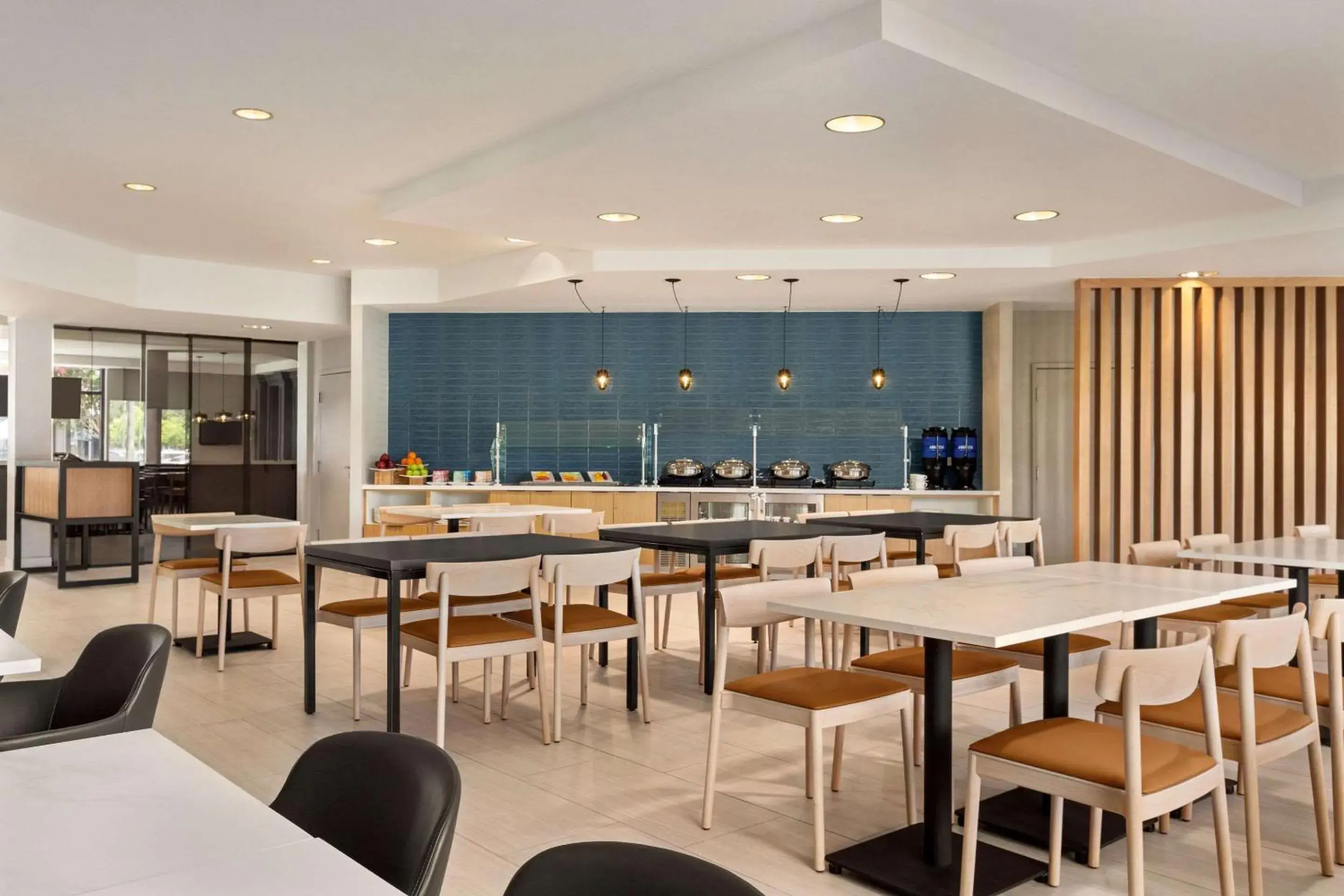 Breakfast in Radisson Hotel Sunnyvale - Silicon Valley Breakfast in Radisson Hotel Sunnyvale - Silicon Valley