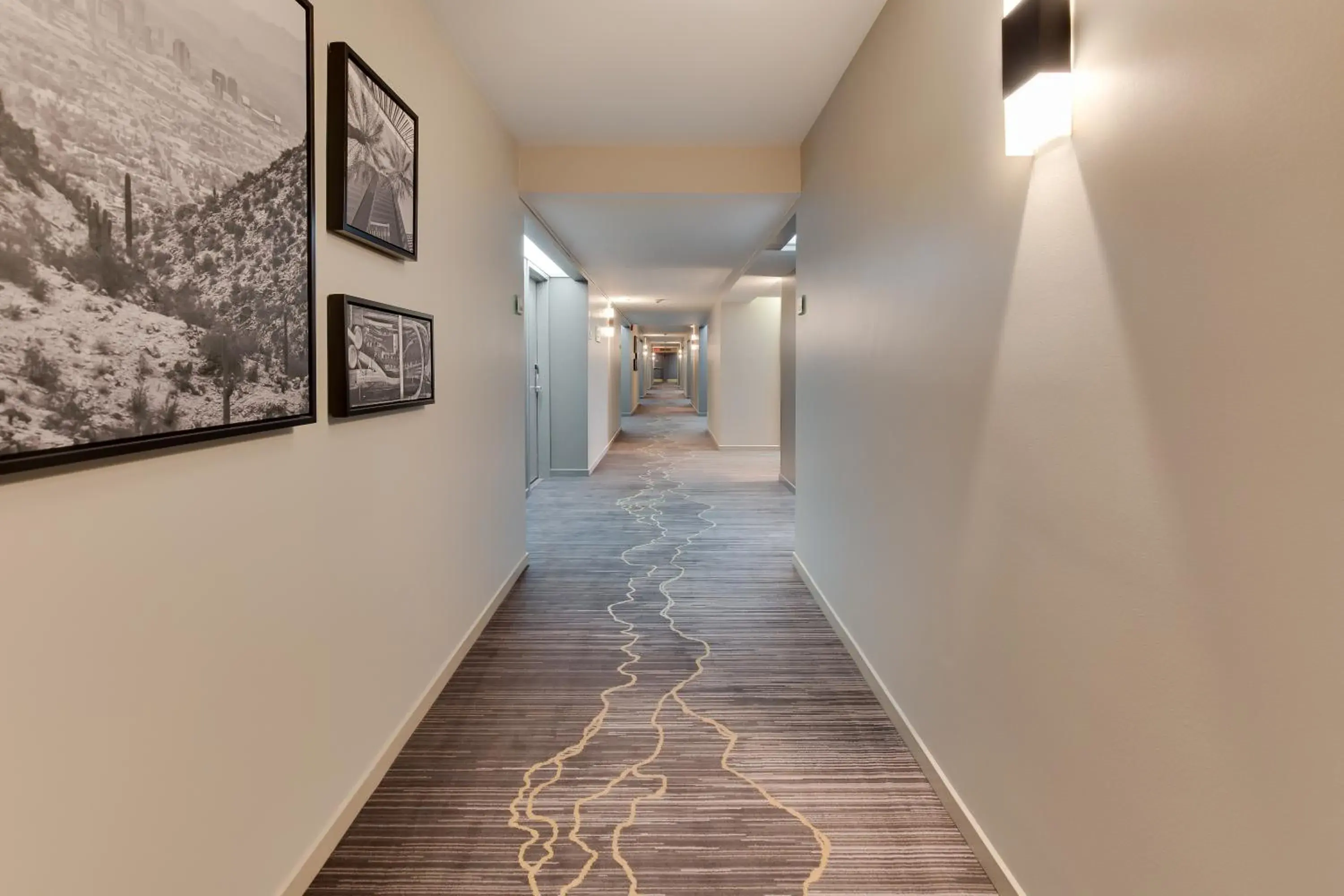 Facade/entrance in Radisson Hotel Sunnyvale - Silicon Valley Facade/entrance in Radisson Hotel Sunnyvale - Silicon Valley