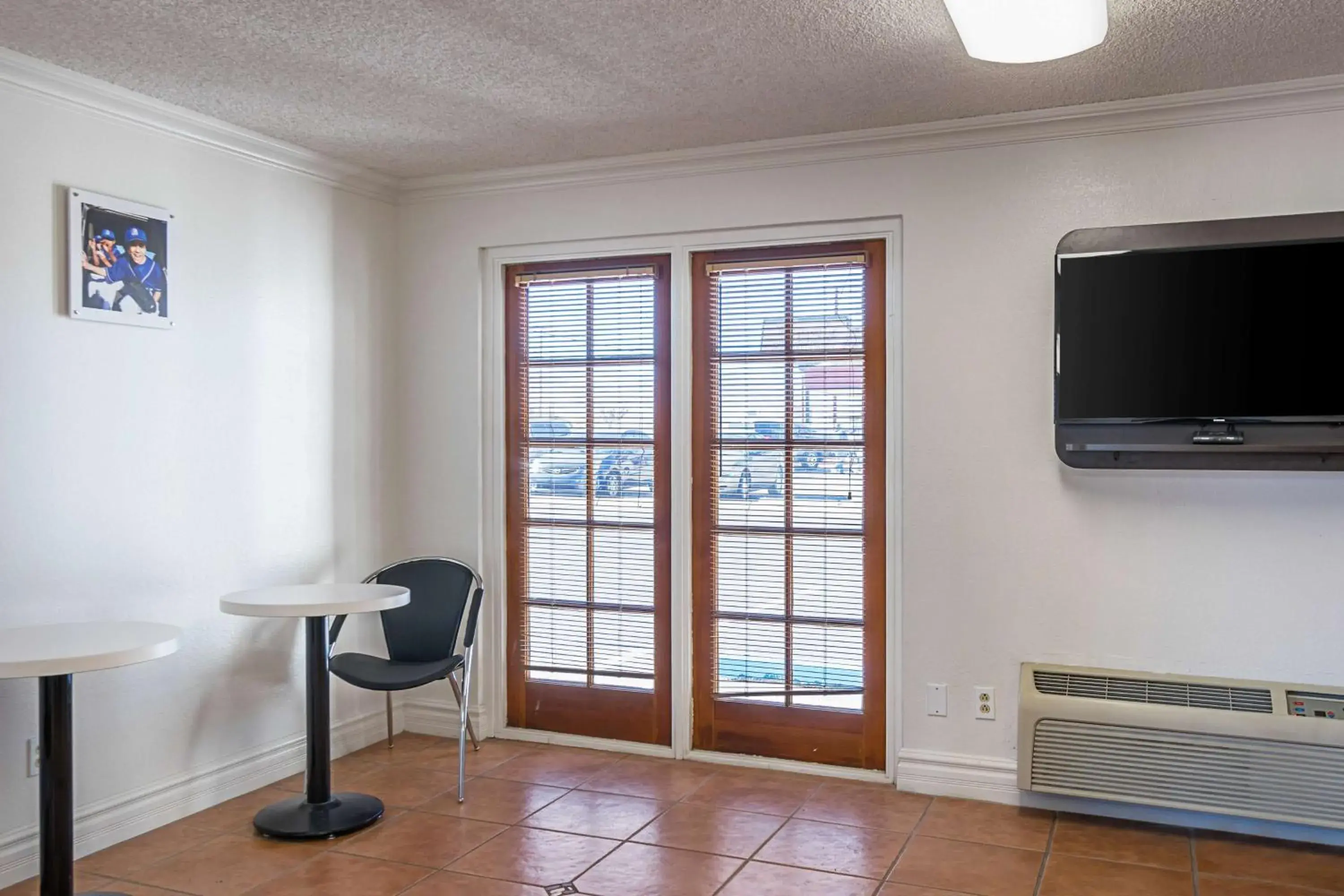 Breakfast in Motel 6-Safford, AZ Breakfast in Motel 6-Safford, AZ