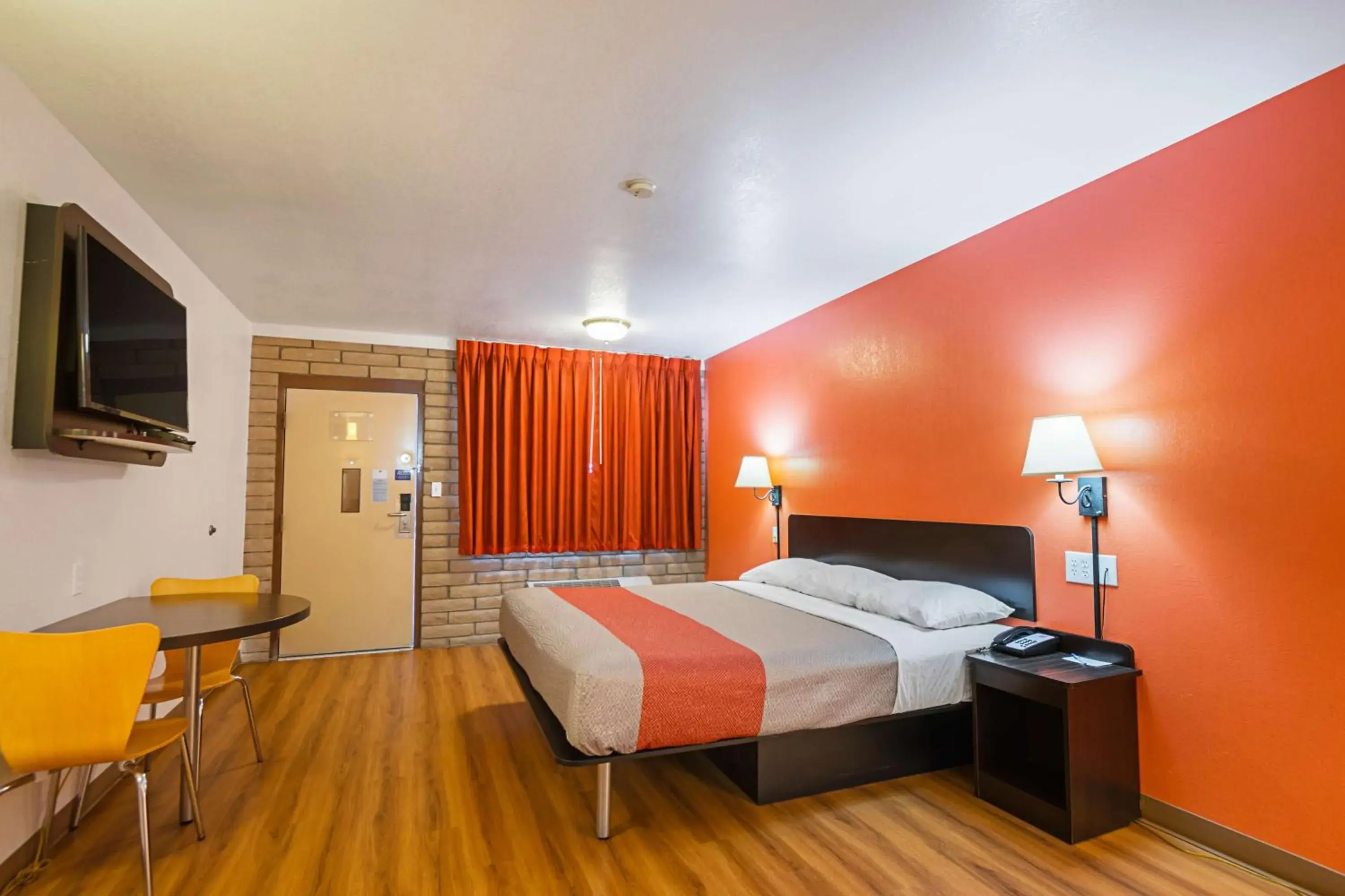 Photo of the whole room, Bed in Motel 6-Safford, AZ Photo of the whole room, Bed in Motel 6-Safford, AZ