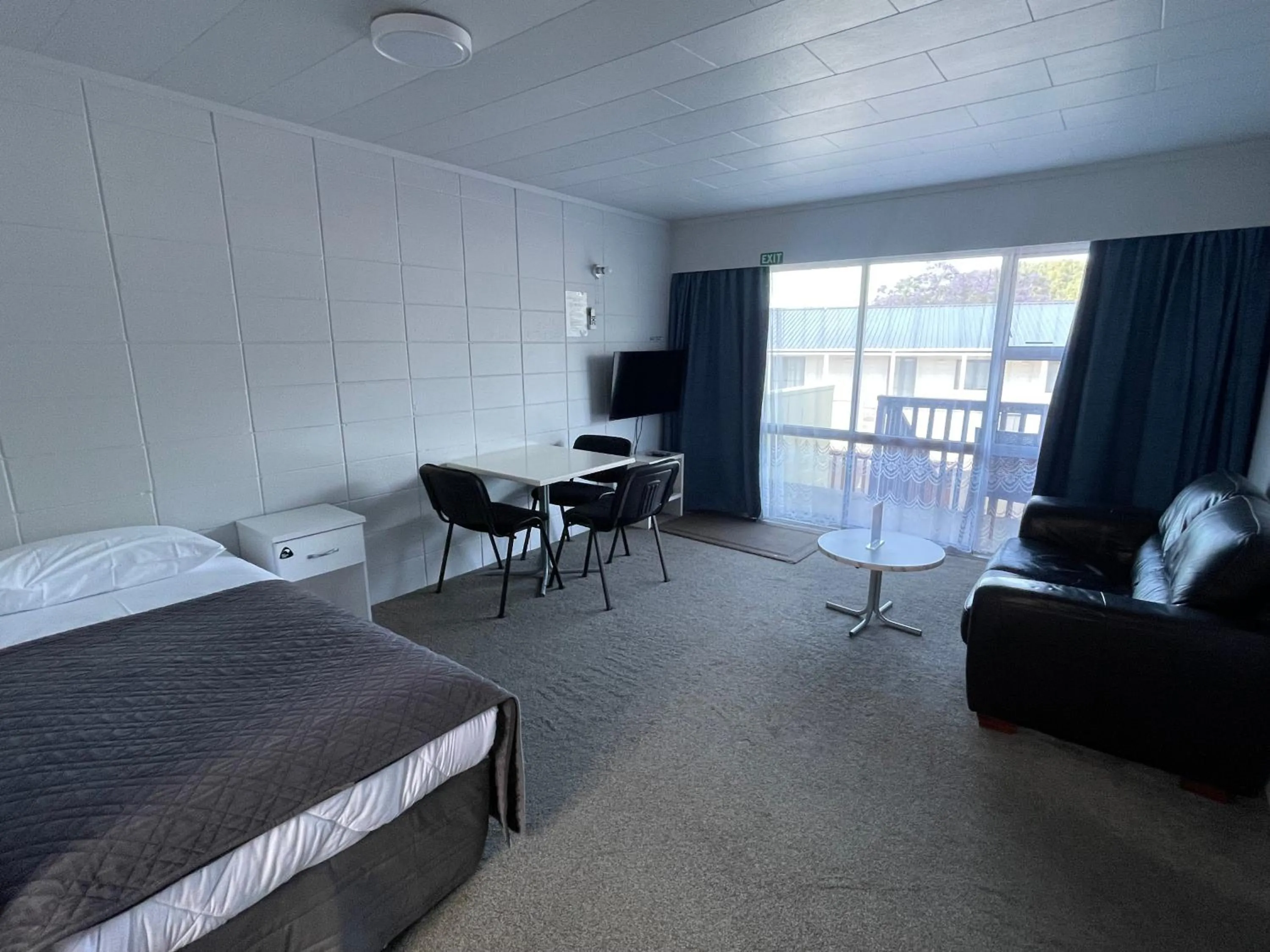 Bed in Aaron Court Motel Whangarei