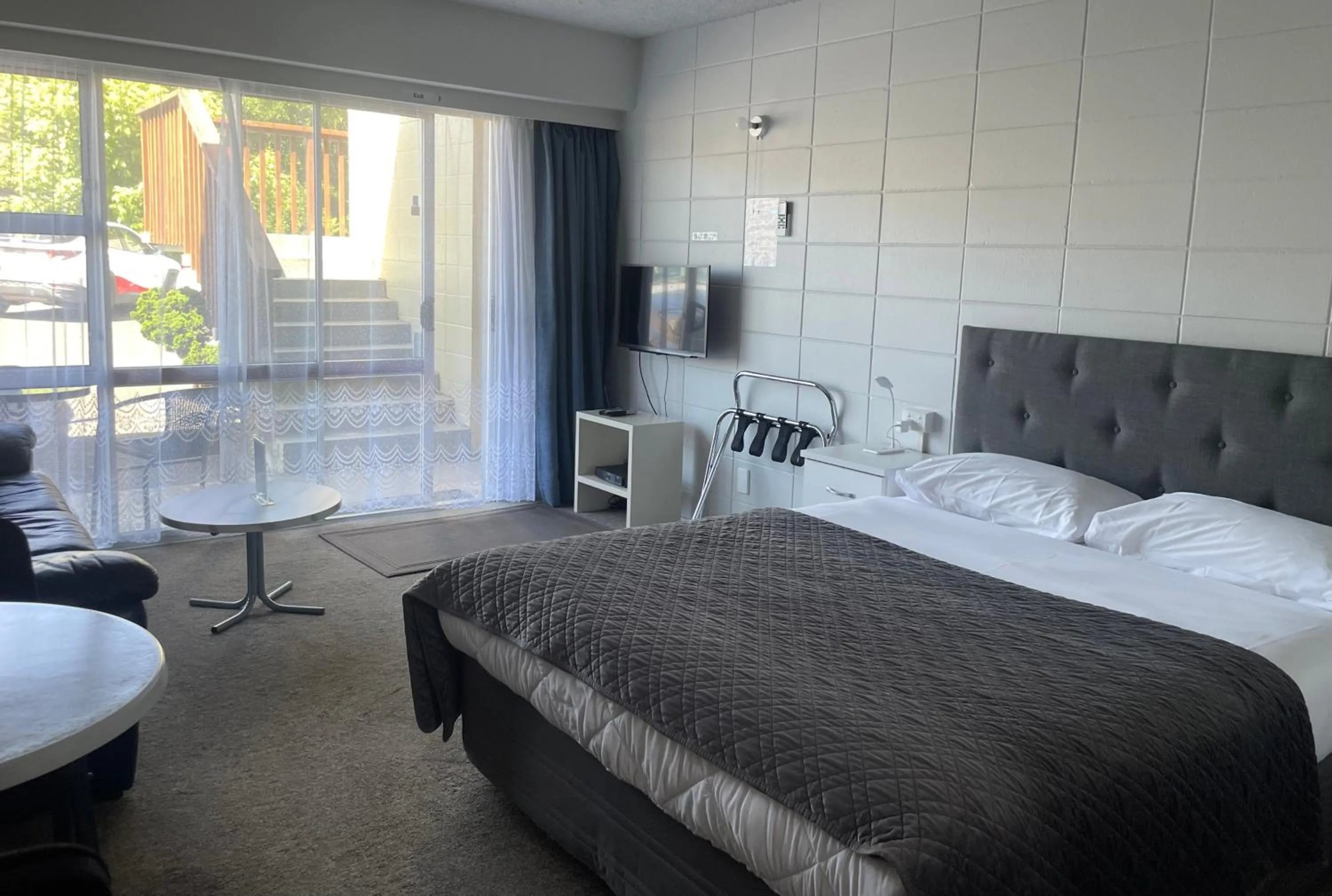 Bed in Aaron Court Motel Whangarei