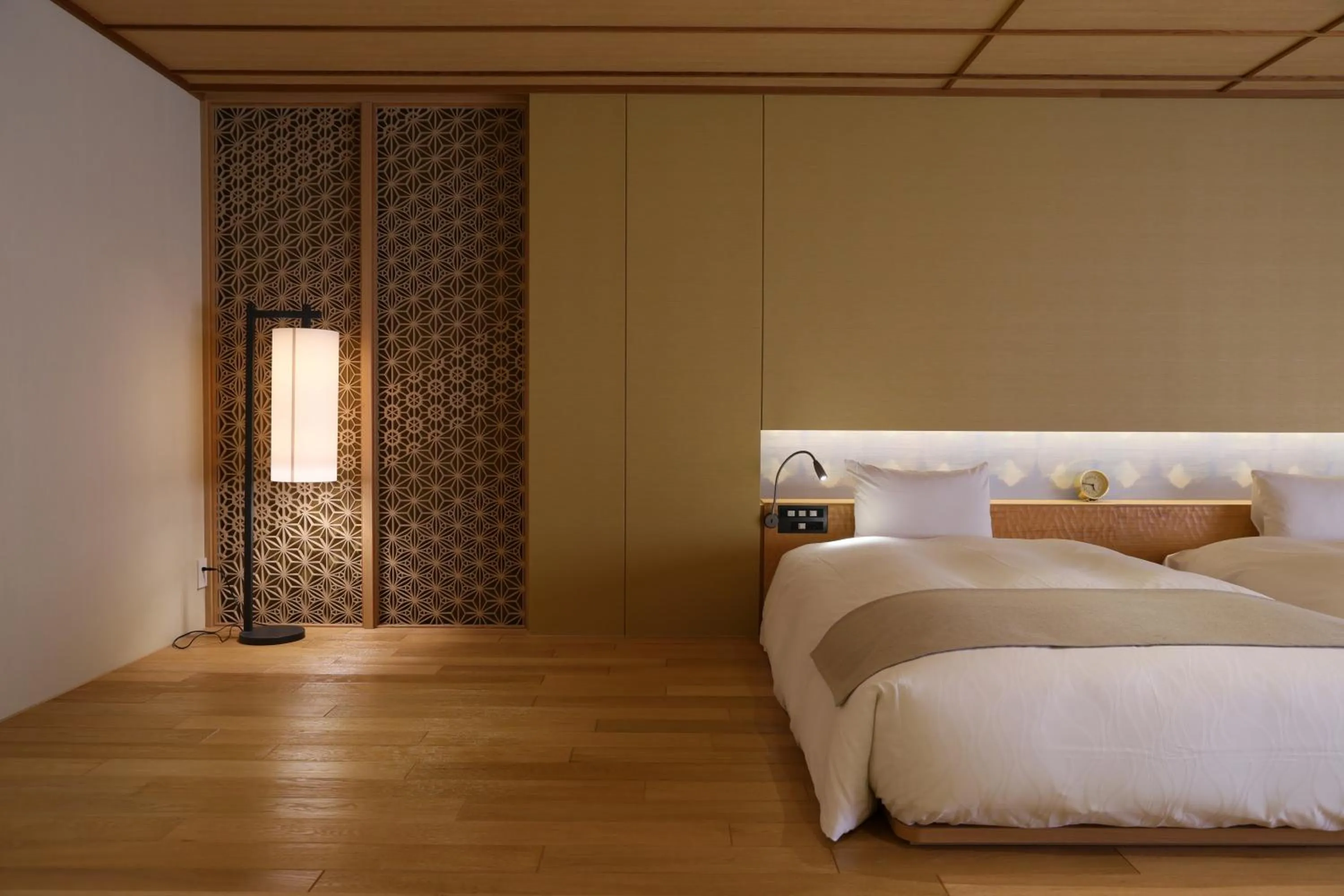 Photo of the whole room, Bed in Oku Yugawara SANSUIROU