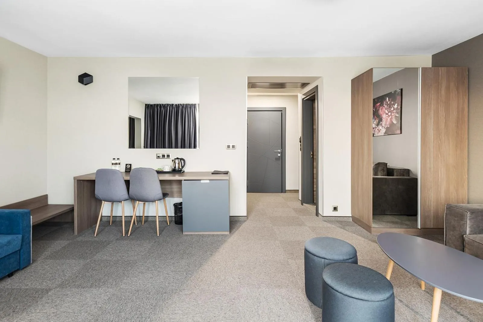 Jitomir Hotel